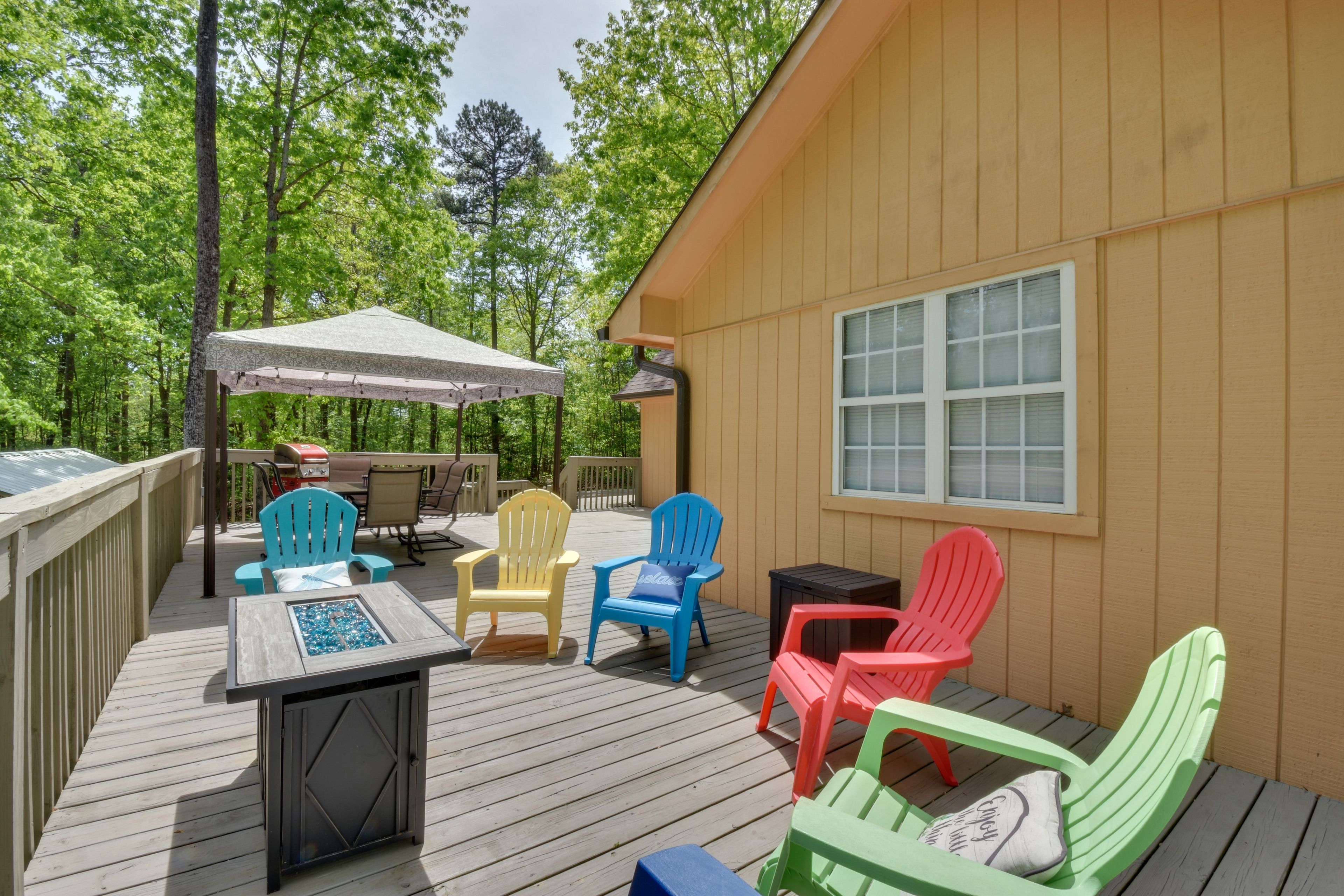 Private Deck
