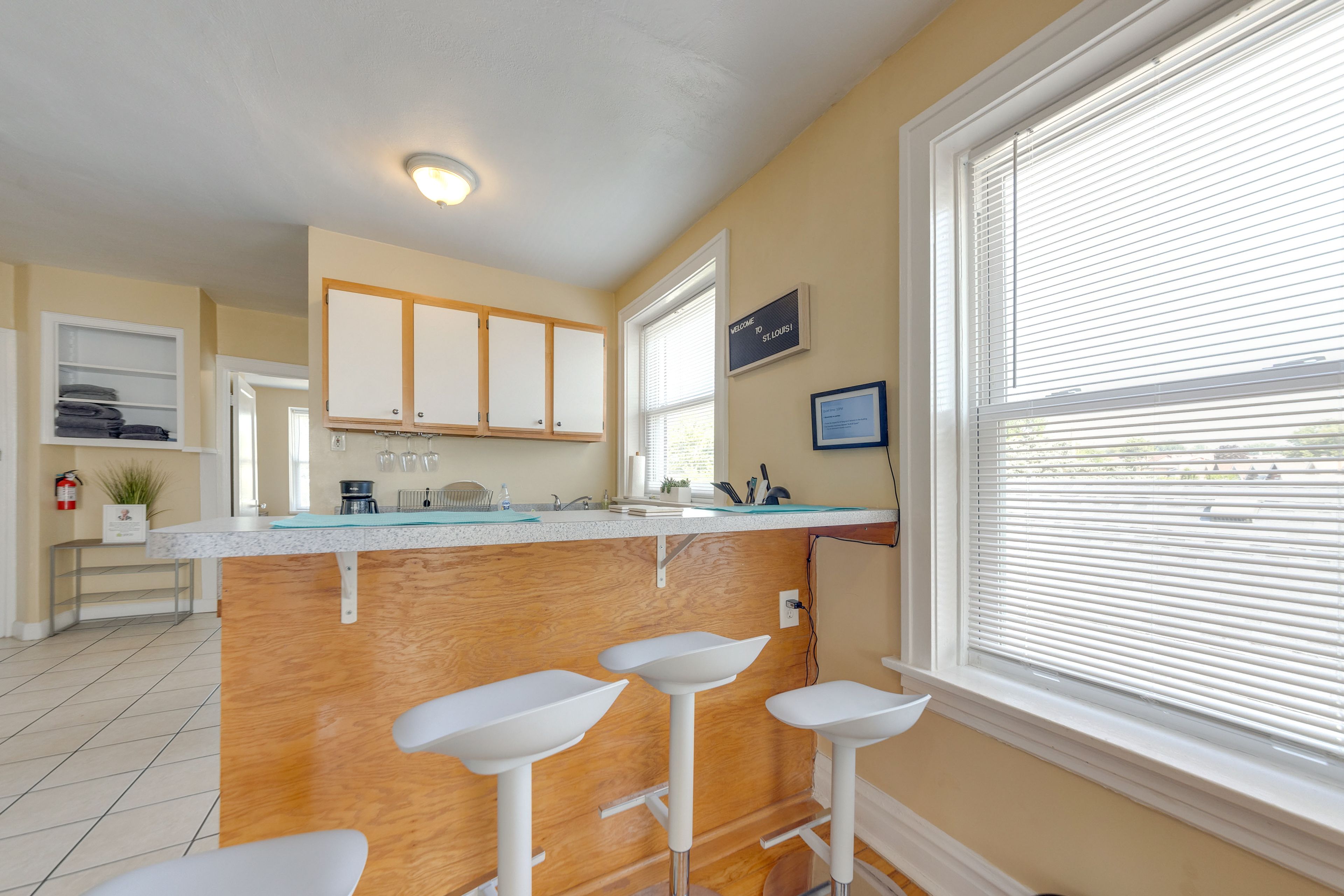 Dining Area | Dishware & Flatware