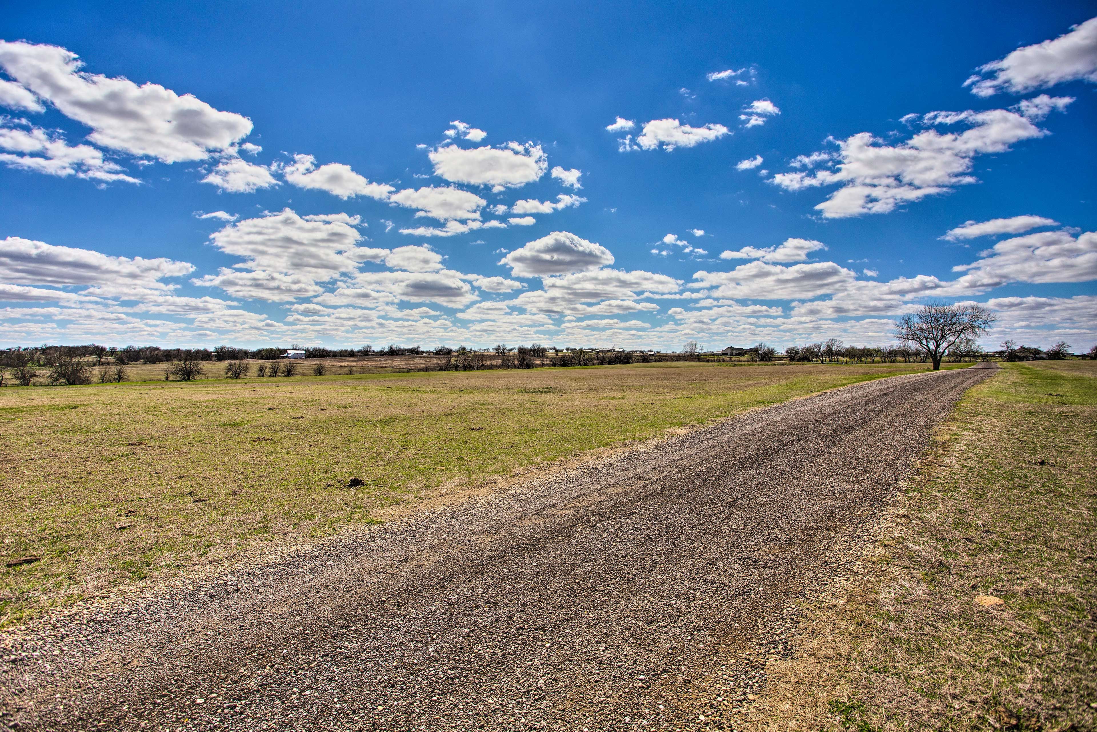 Parking | Gravel Driveway | Trailer Parking Allowed