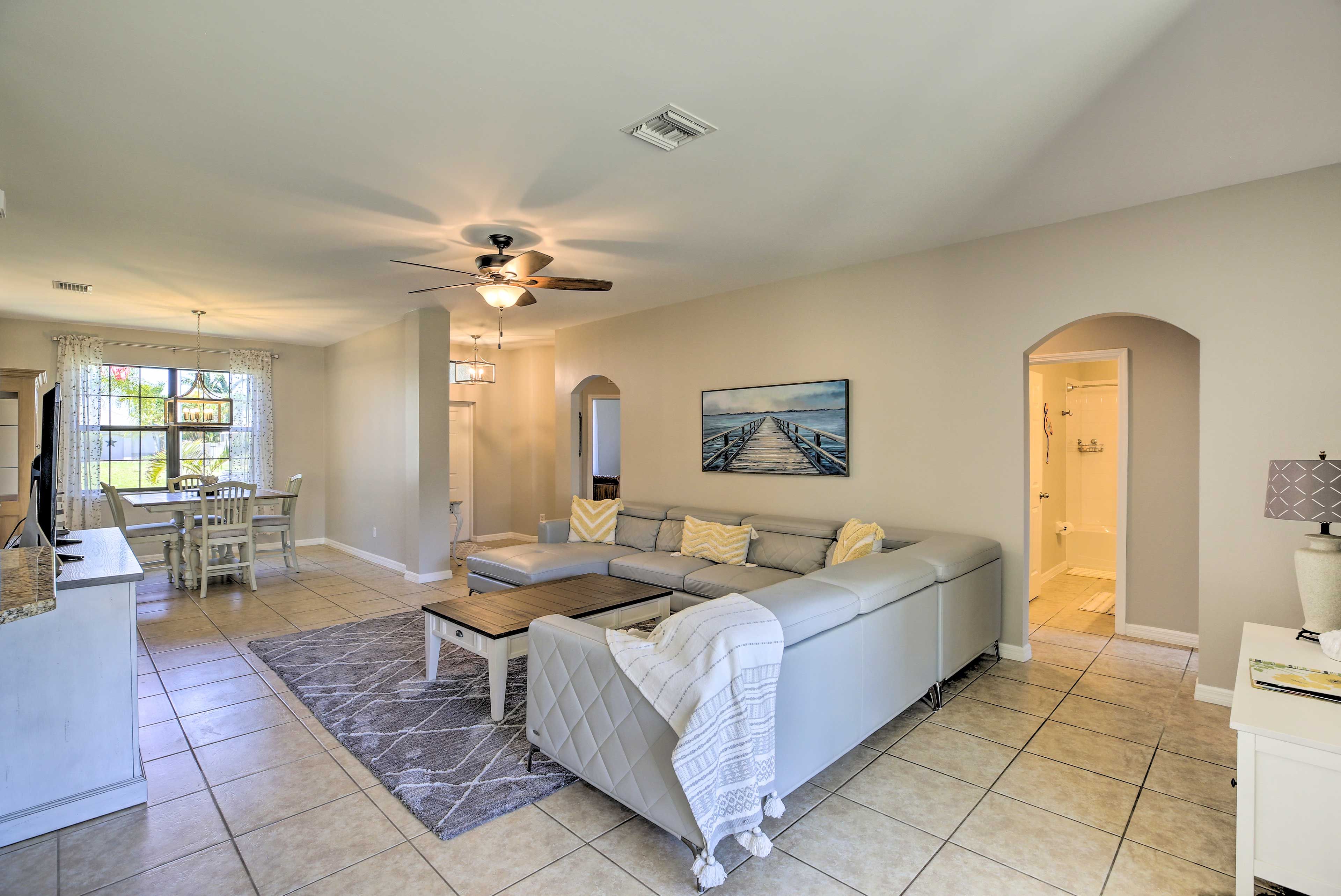 Living Room | Air Conditioning