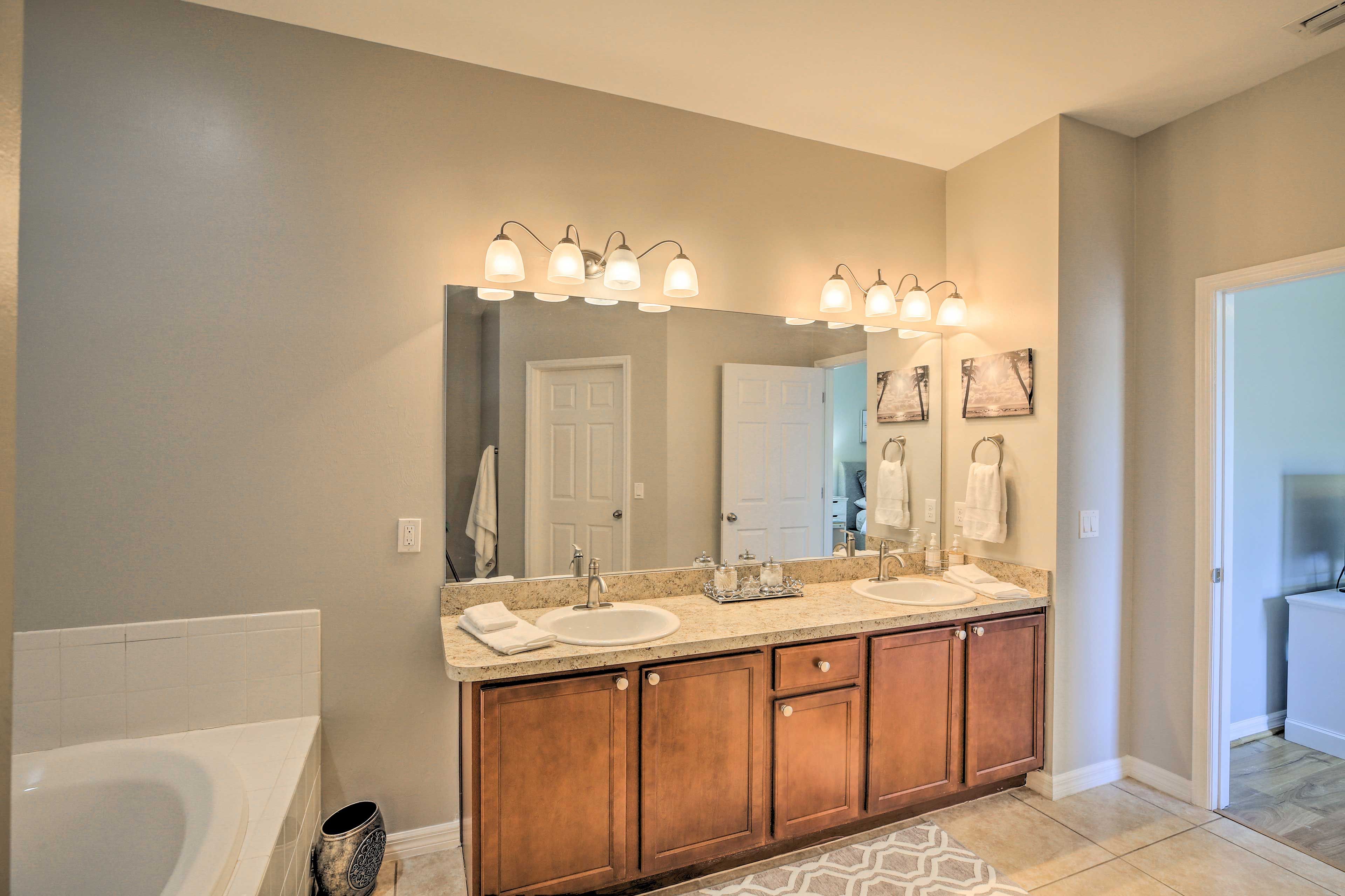 En-Suite Bathroom