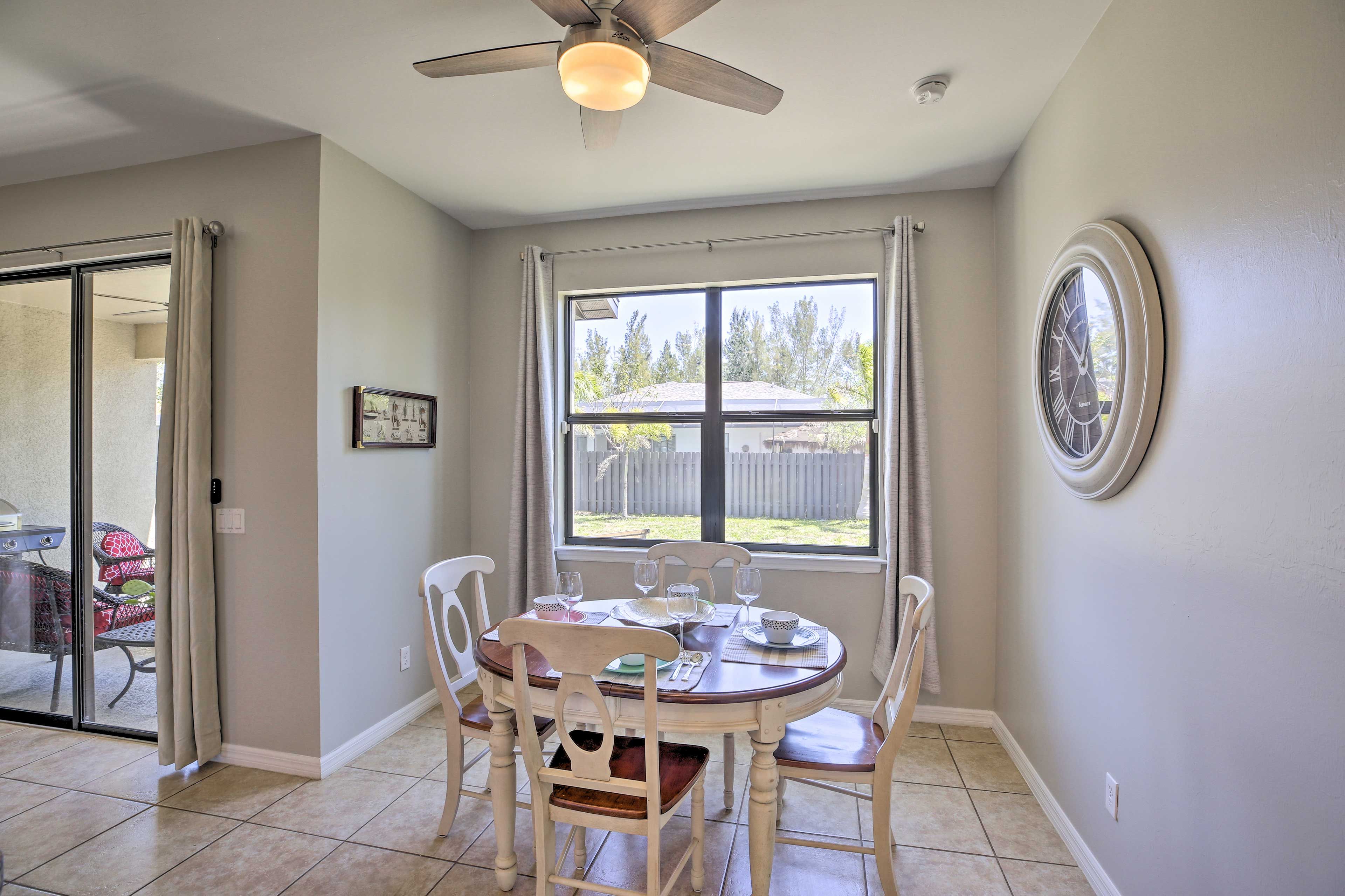 Dining Area | Dishware/Flatware