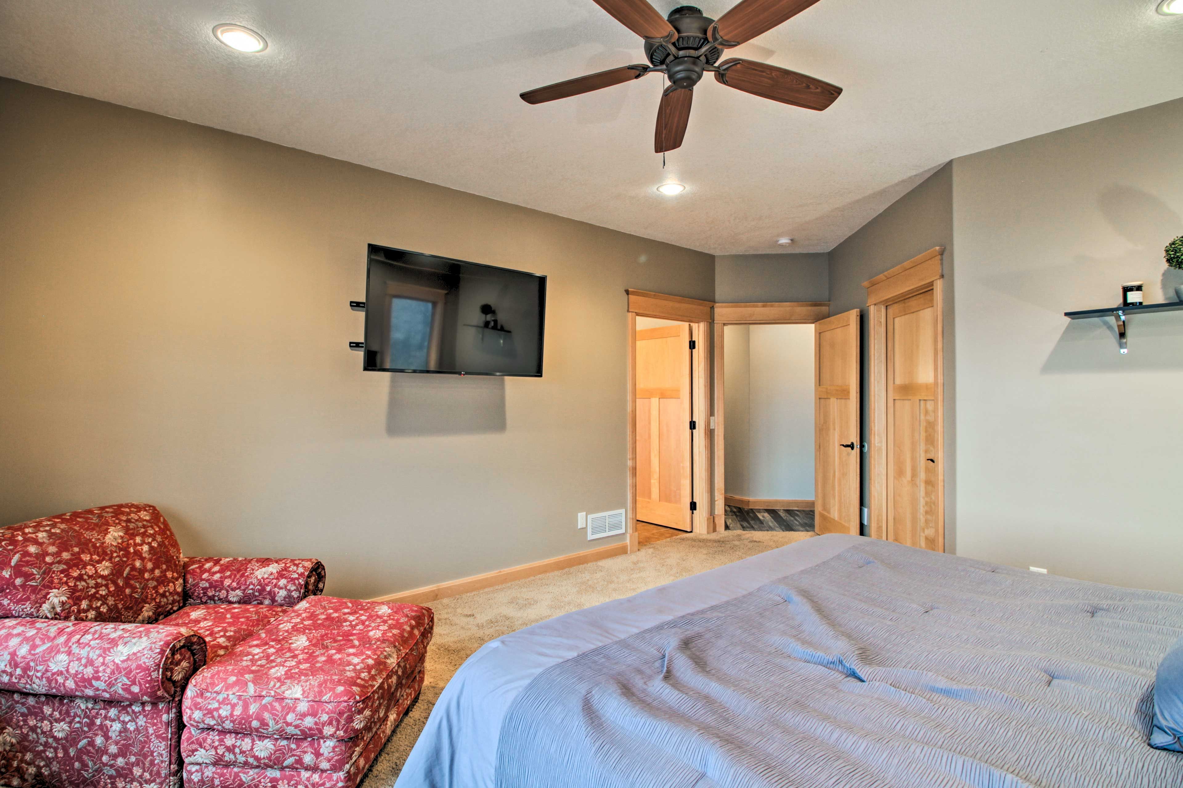 Bedroom 1 | En-Suite Bathroom