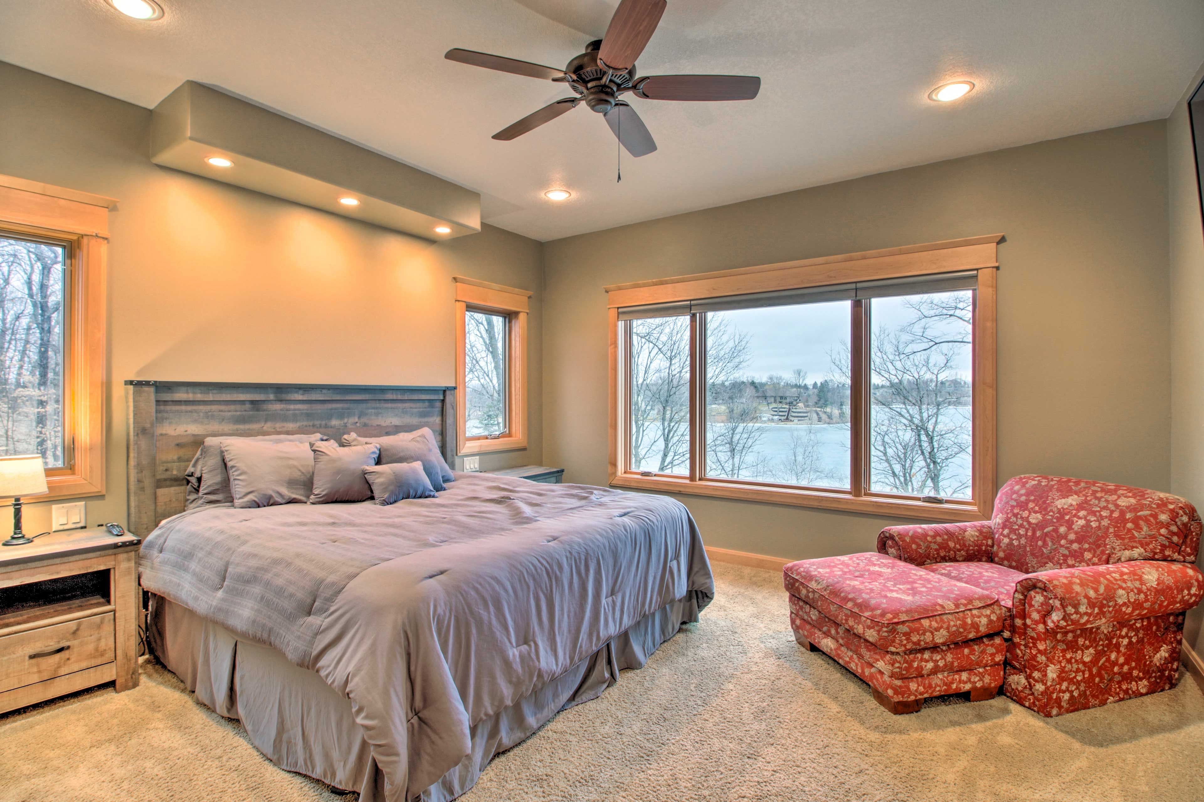 Bedroom 1 | 2nd Floor | King Bed