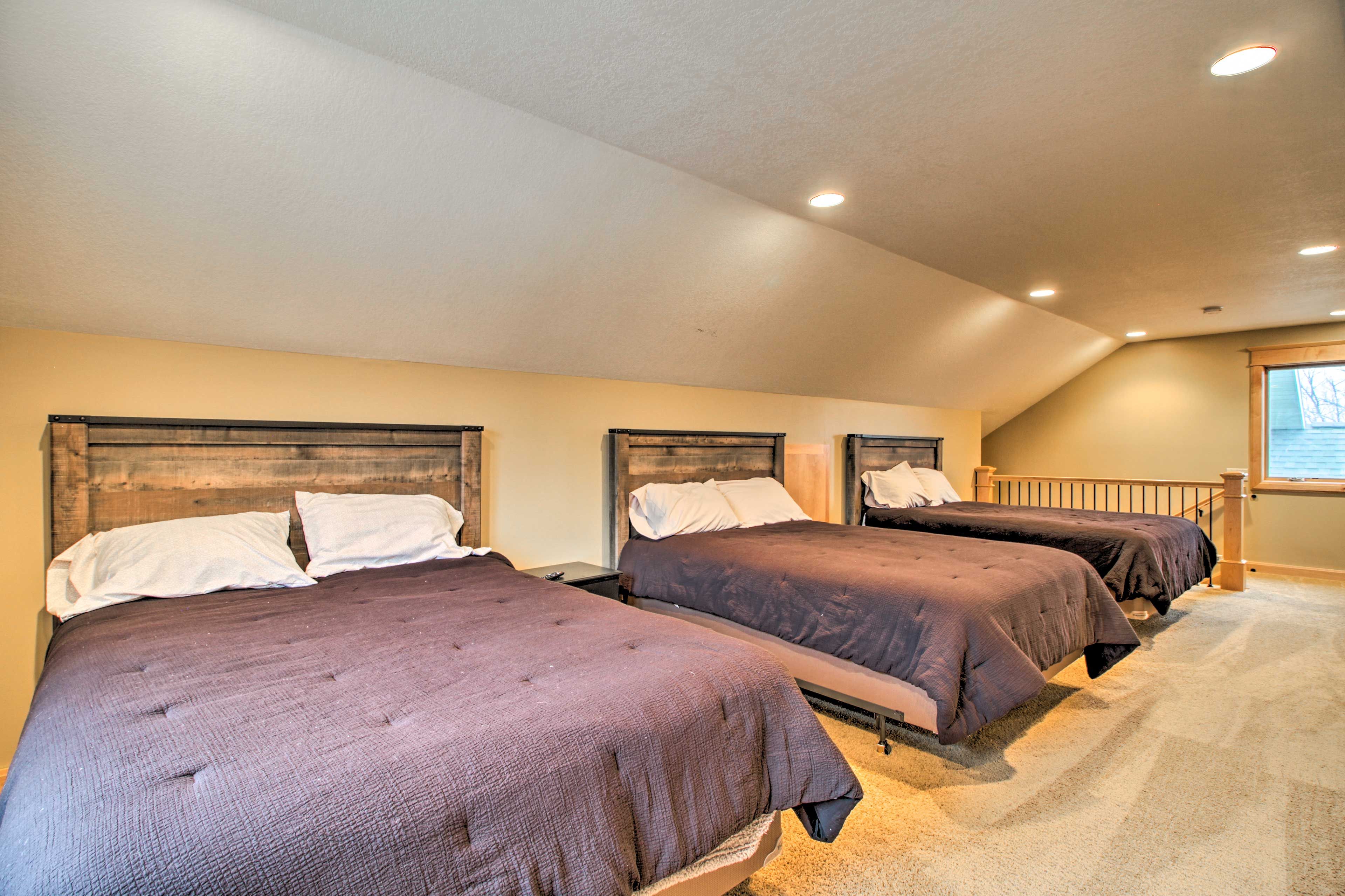 Bedroom 3 | Cable/Satellite TV