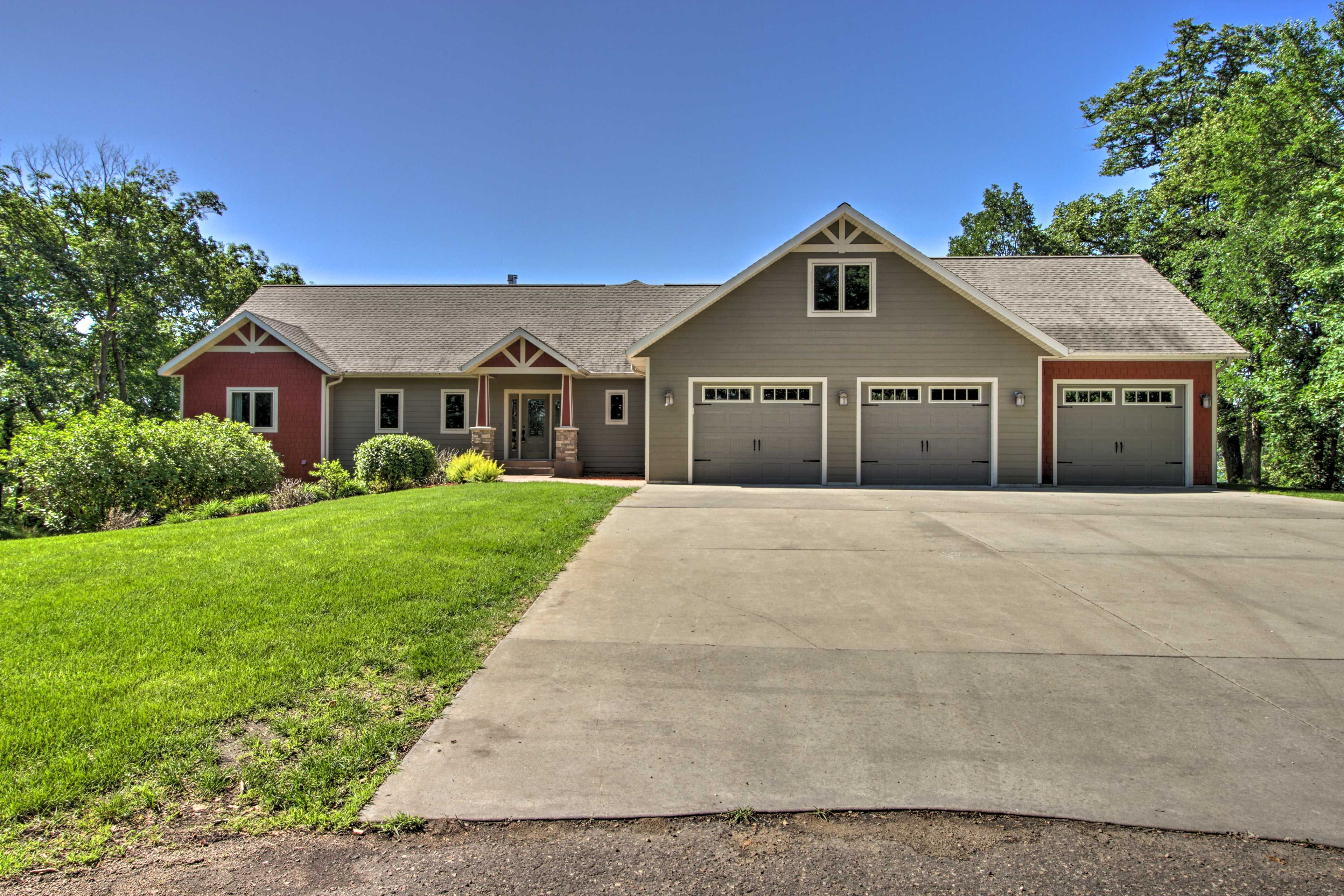 Home Exterior | Driveway Parking (8 Vehicles)