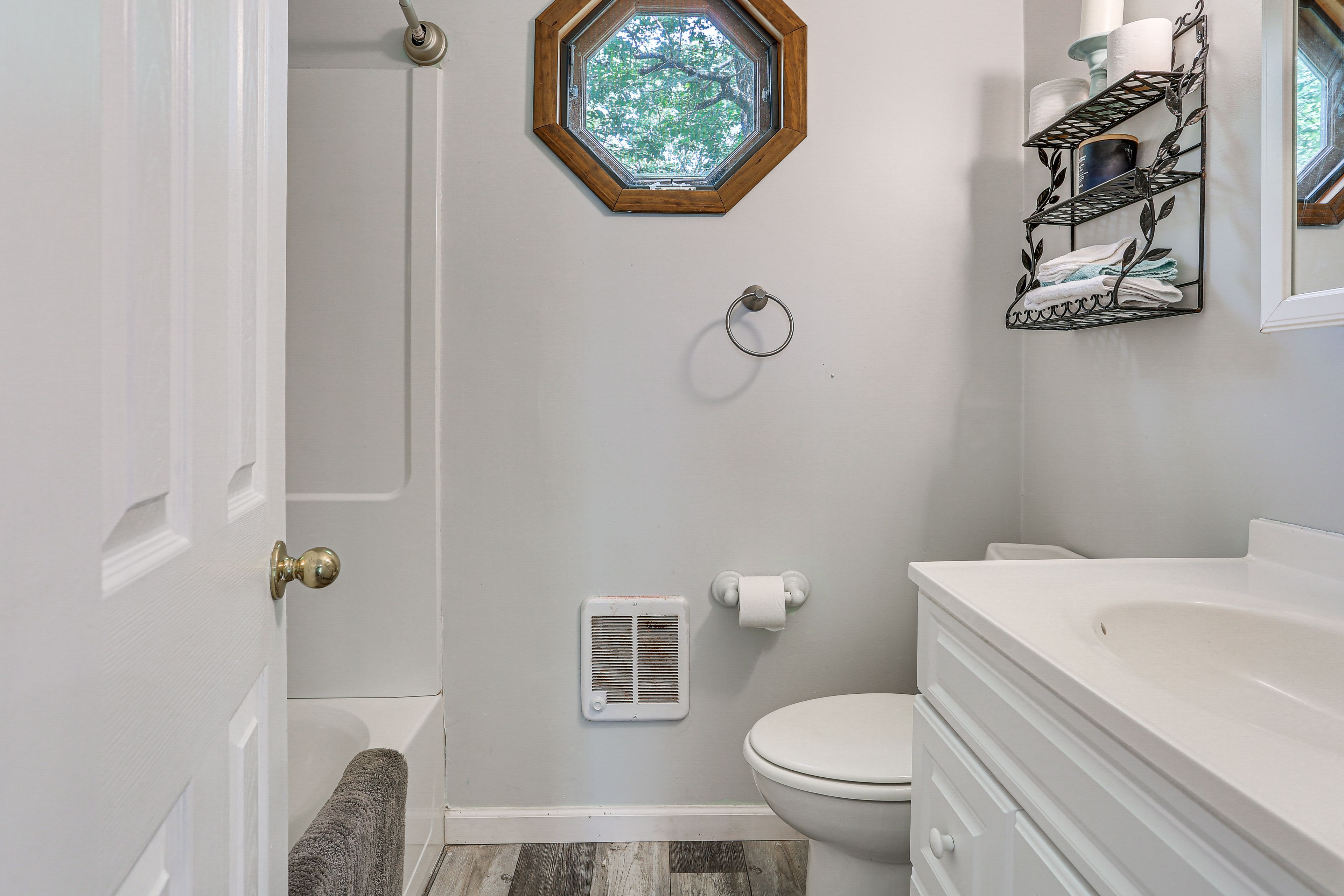 Bathroom | Complimentary Toiletries