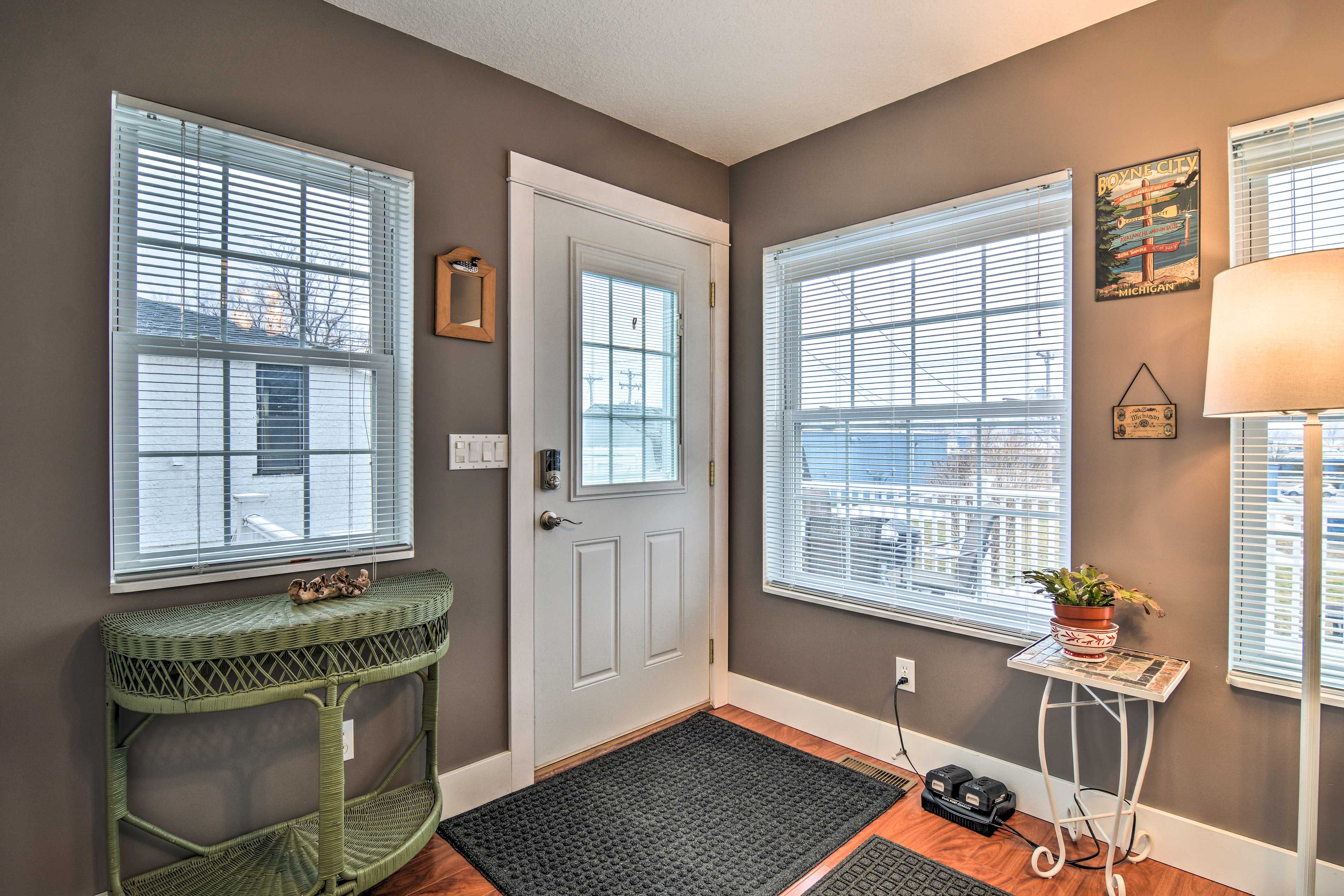Sun Room | Keyless Entry