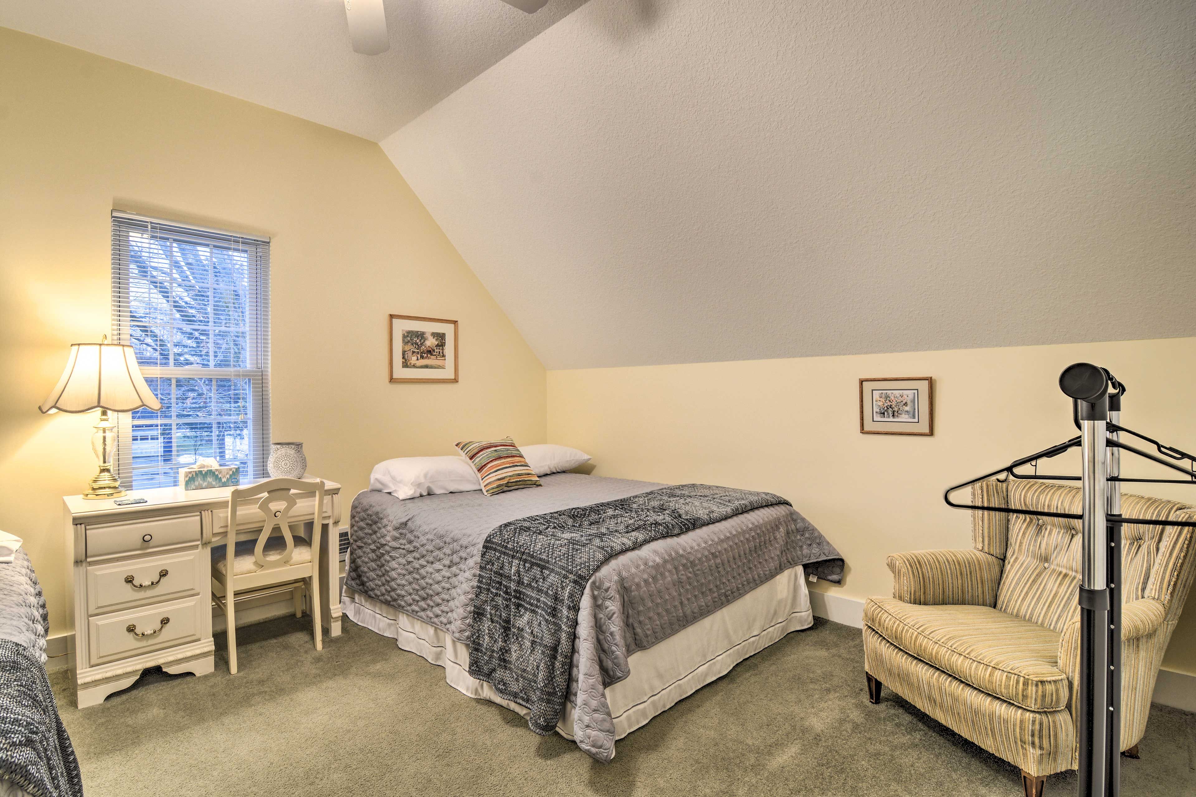 Bedroom 2 | 2 Queen Beds