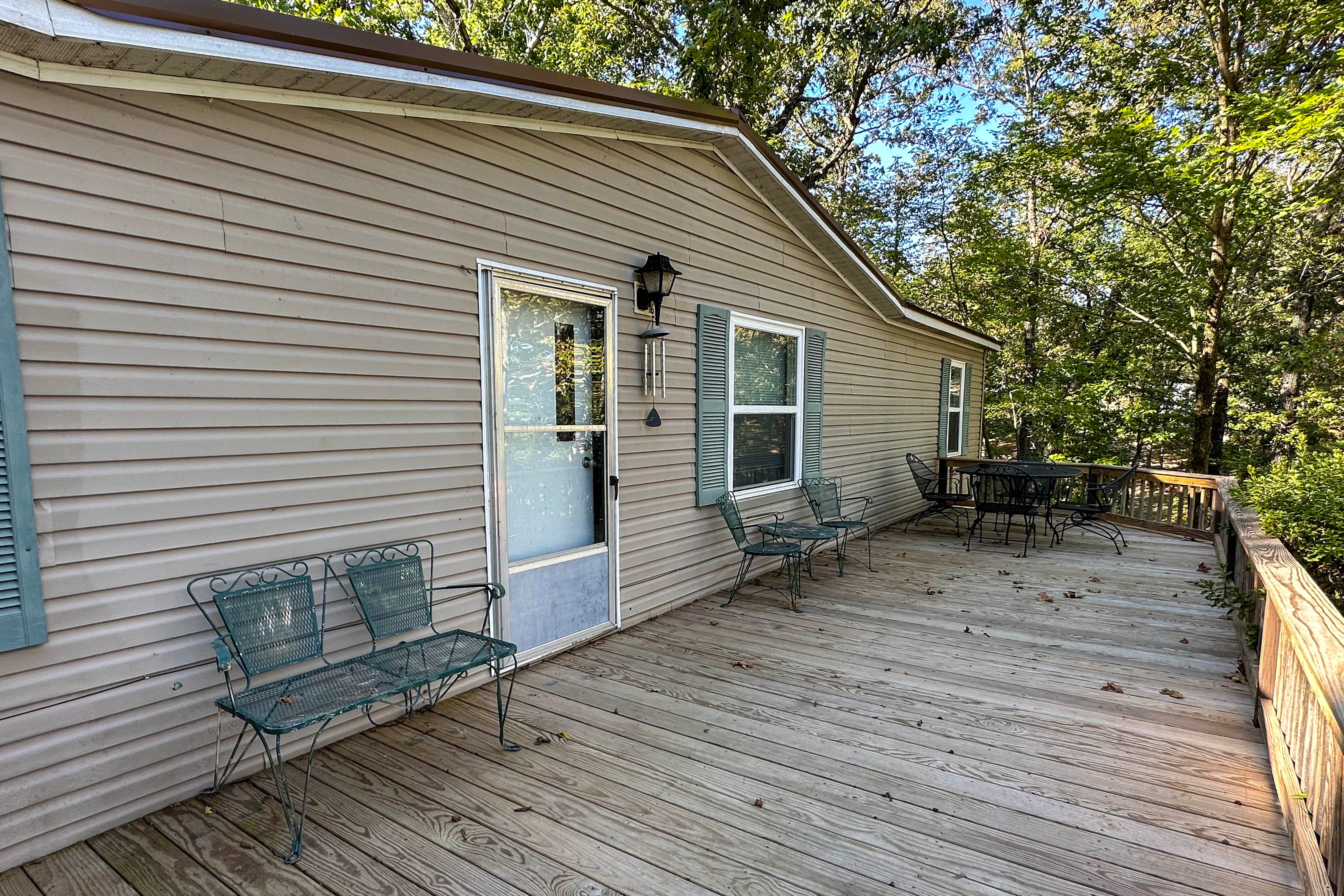 Furnished Deck