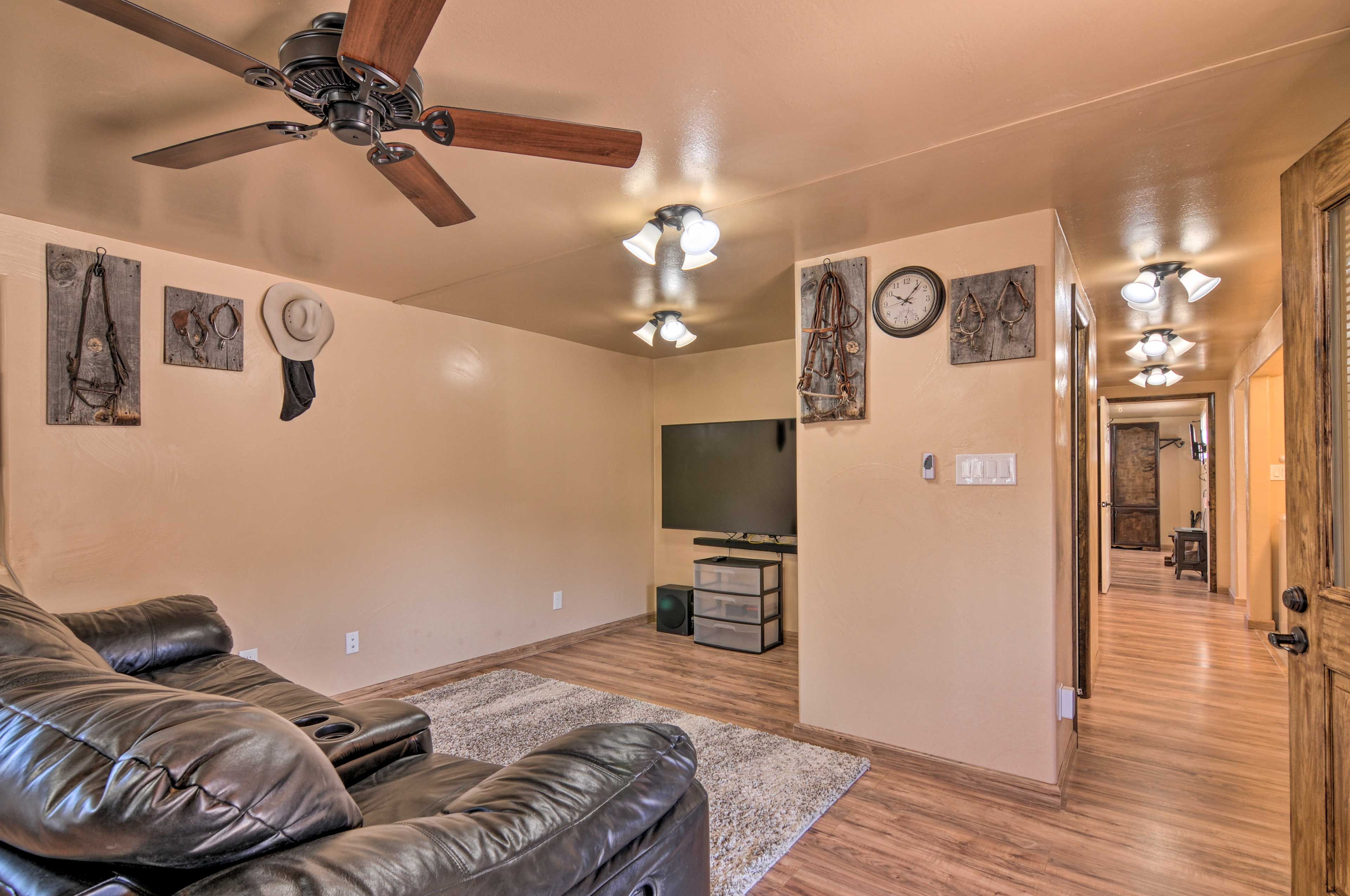 Living Room | Free WiFi