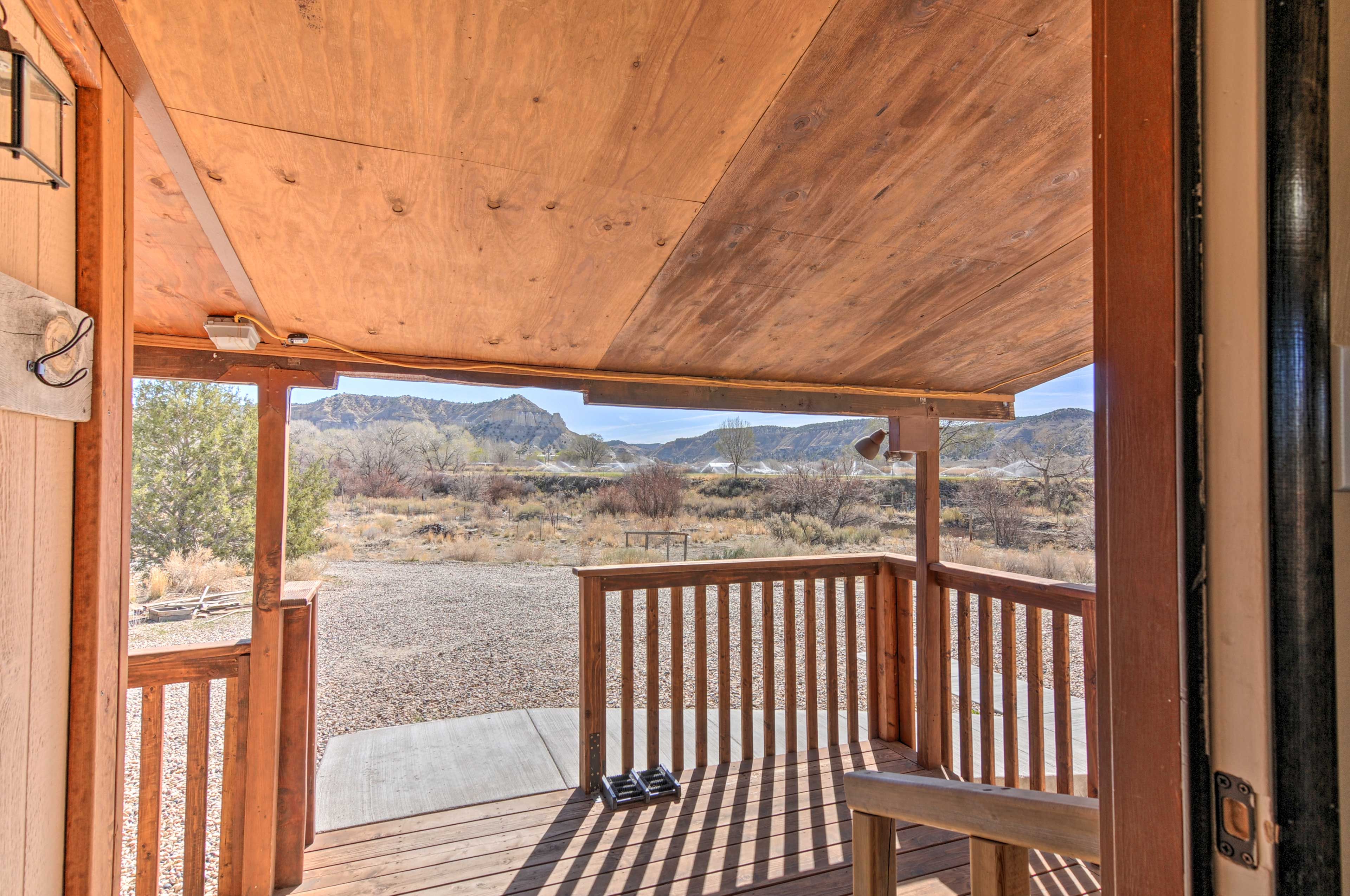 Henrieville Vacation Rental | 1-Story House | 1BR | 1.5 BA | 910 Sq Ft
