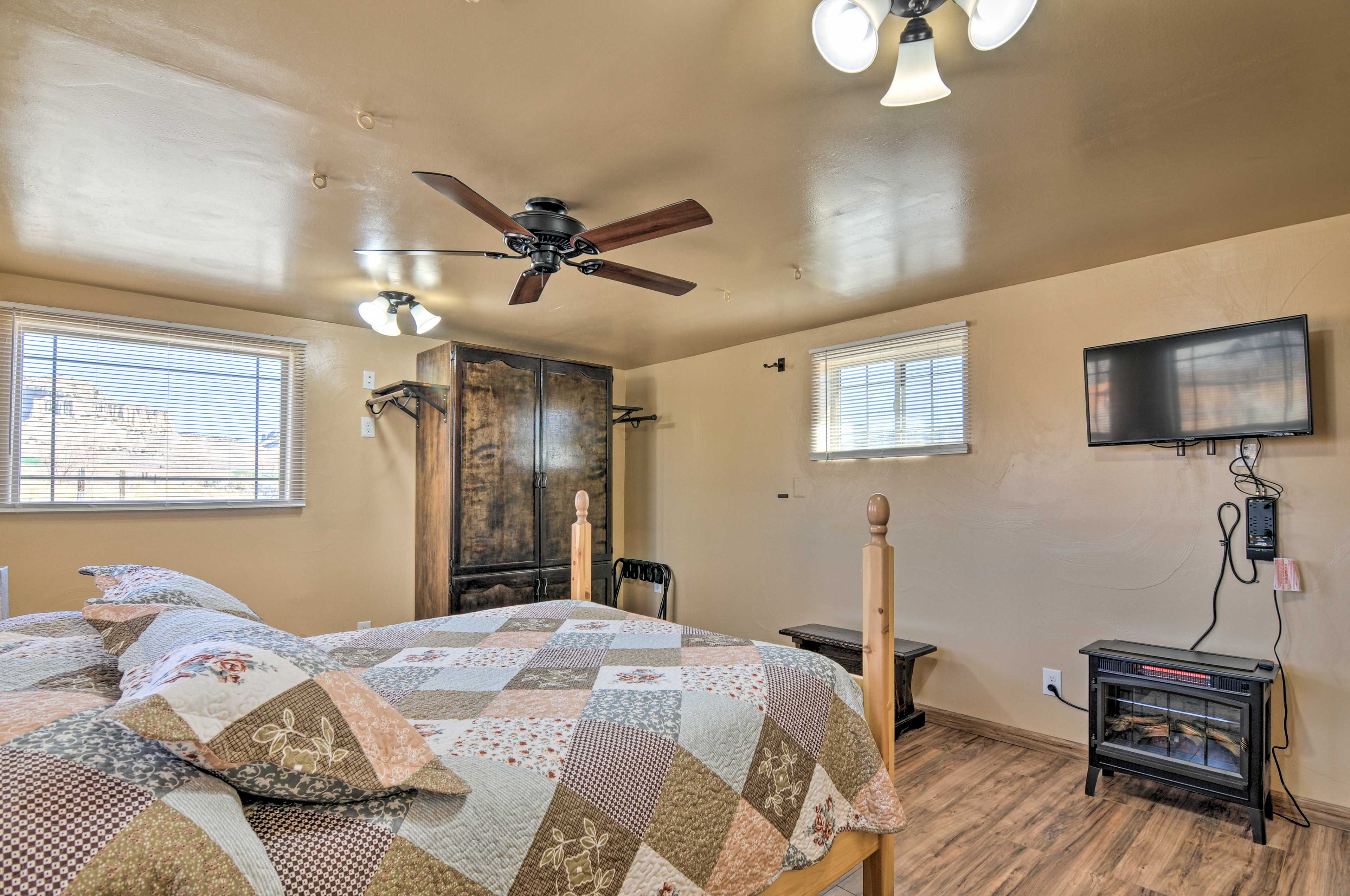 Bedroom | Smart TV