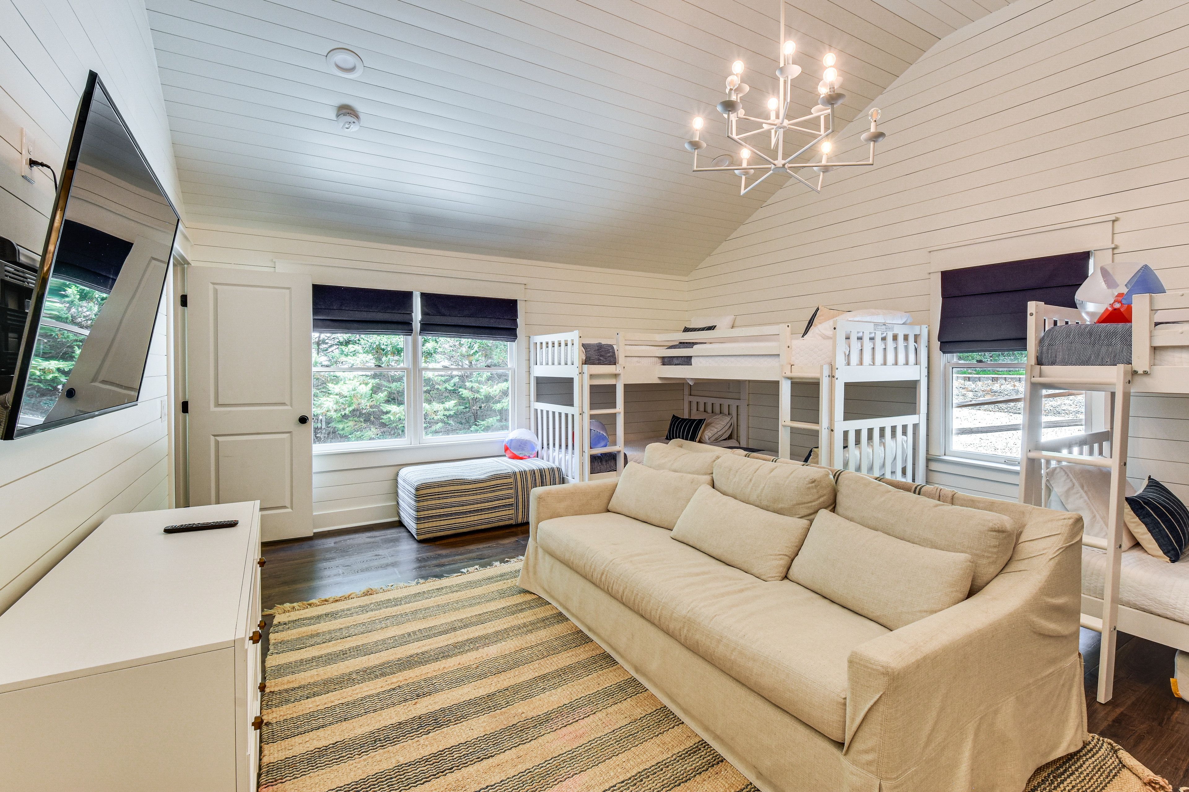 Bedroom 5 | 4 Twin Bunk Beds