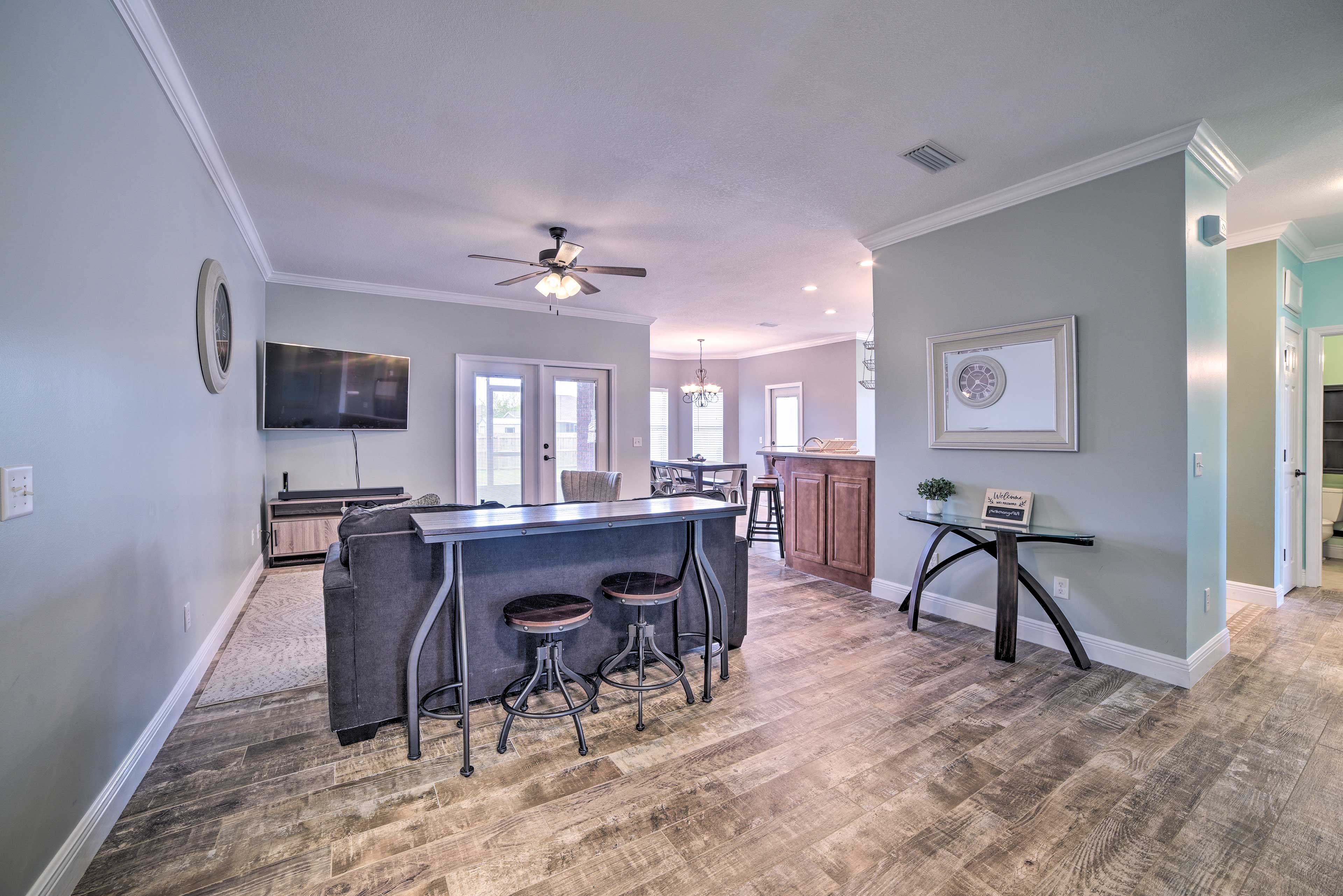 Living Room | Smart TV