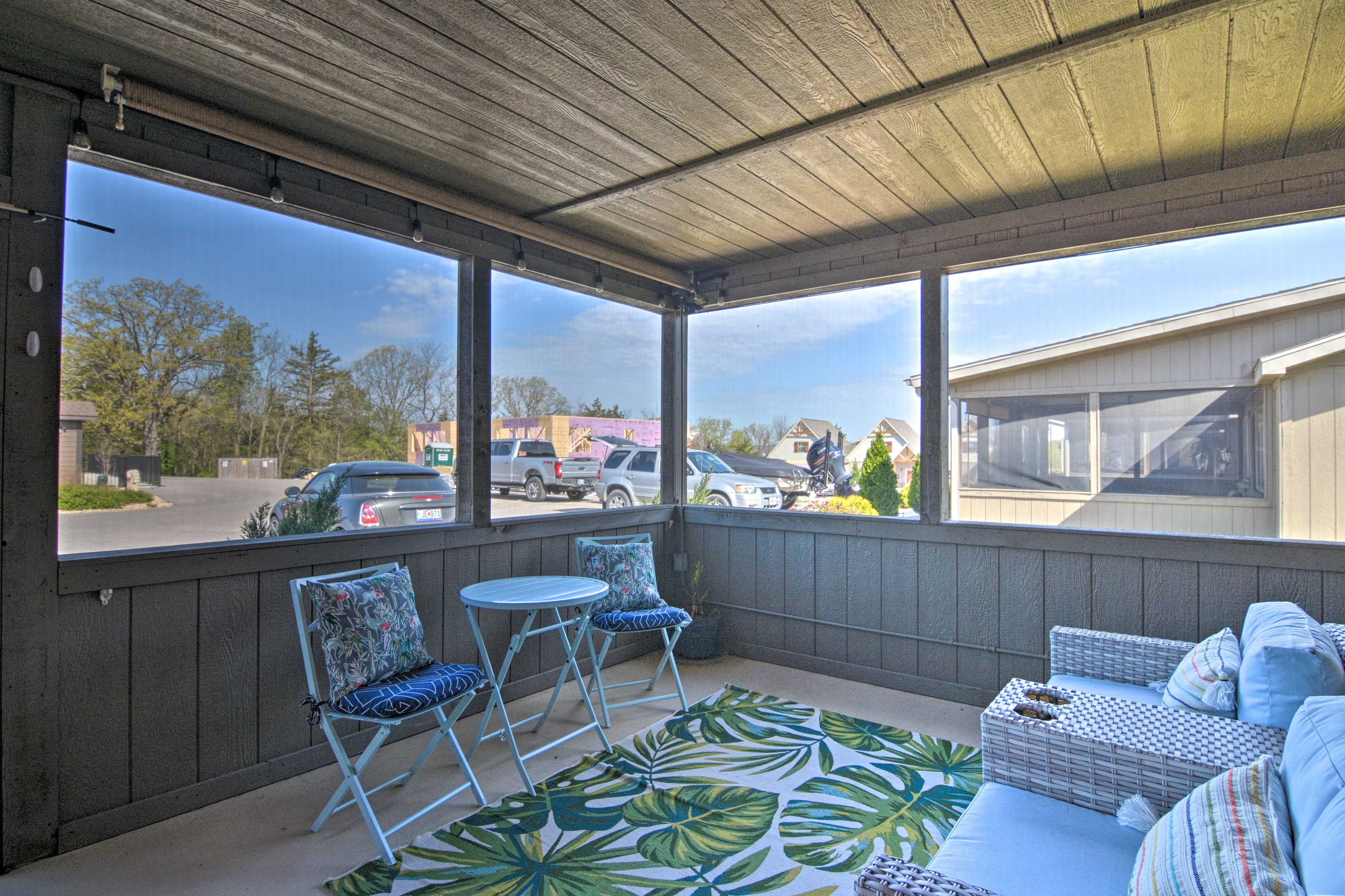Screened-In Porch