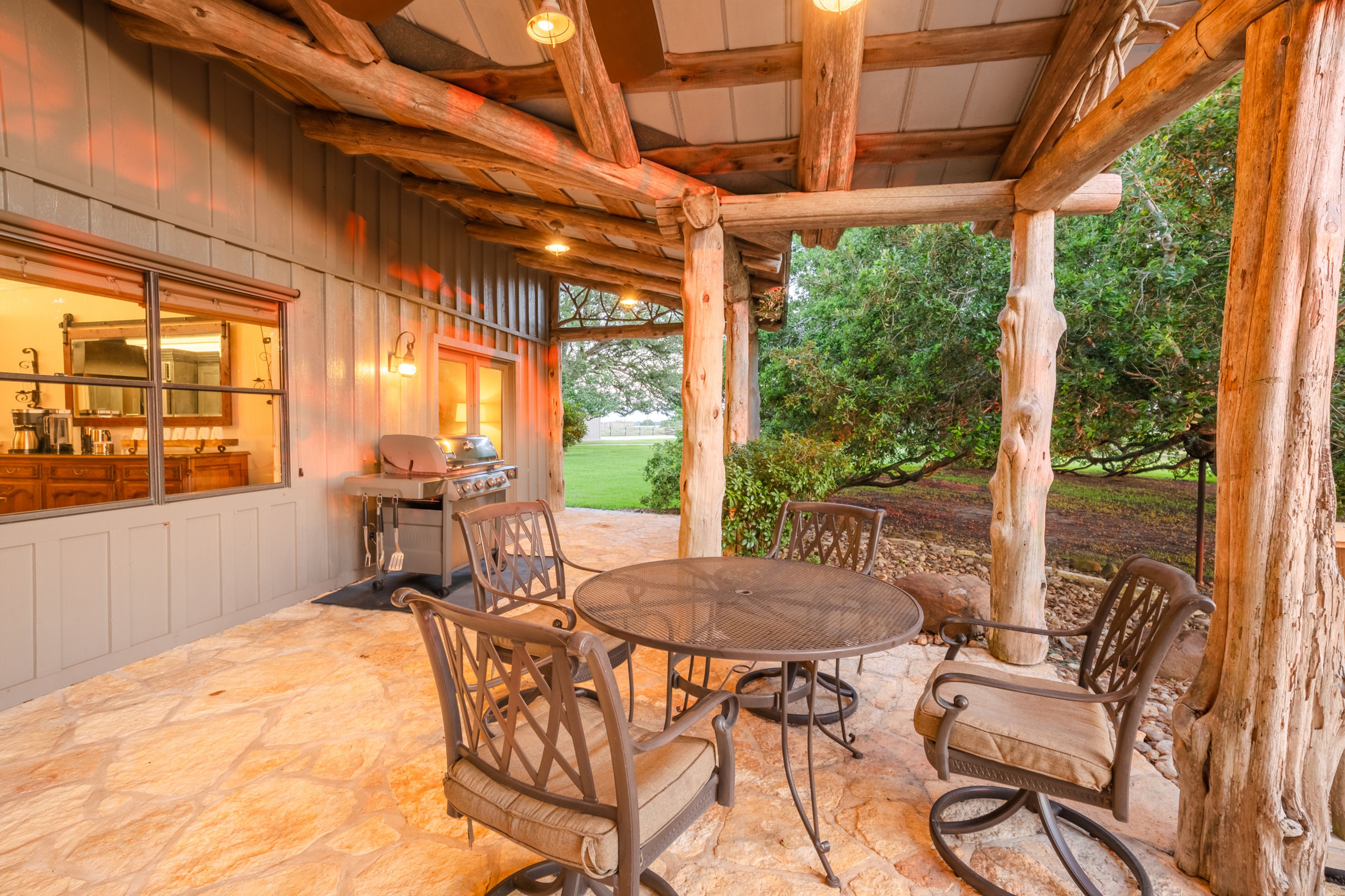 Covered Patio | Outdoor Dining | Gas Grill