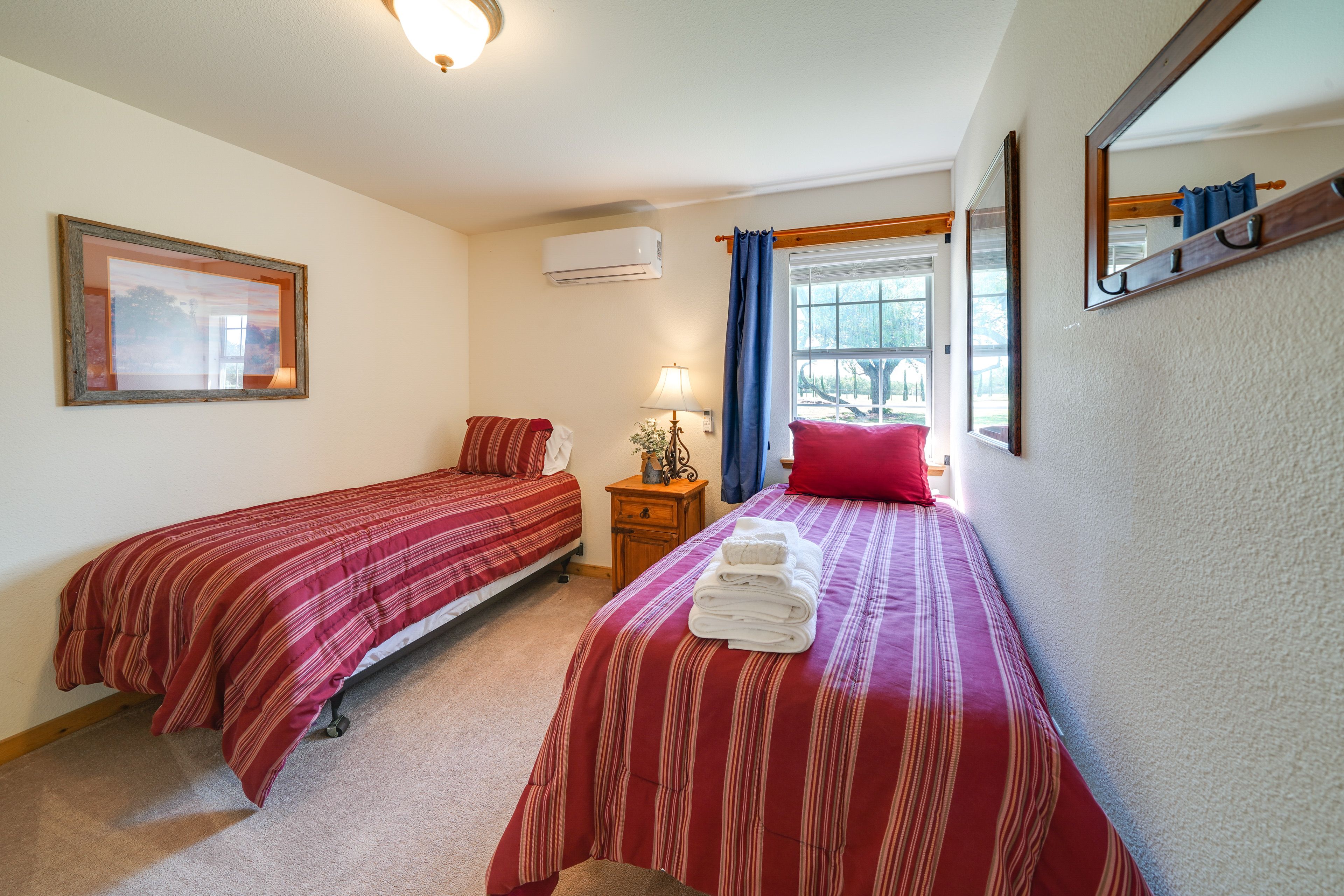 Bedroom 4 | 2 Twin Beds