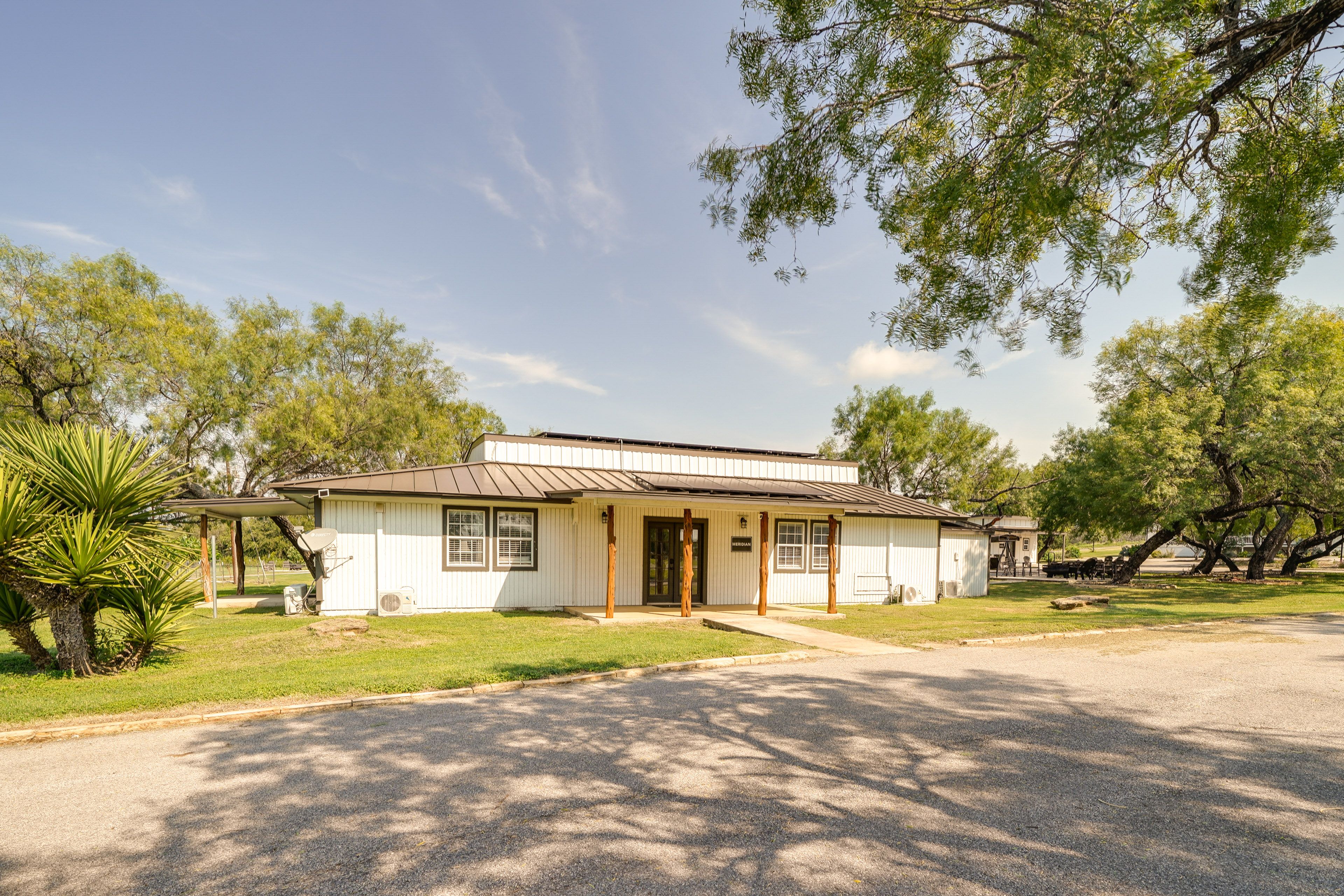 Exterior | Parking | Driveway (7 Vehicles) | RV/Trailer Parking On-Site