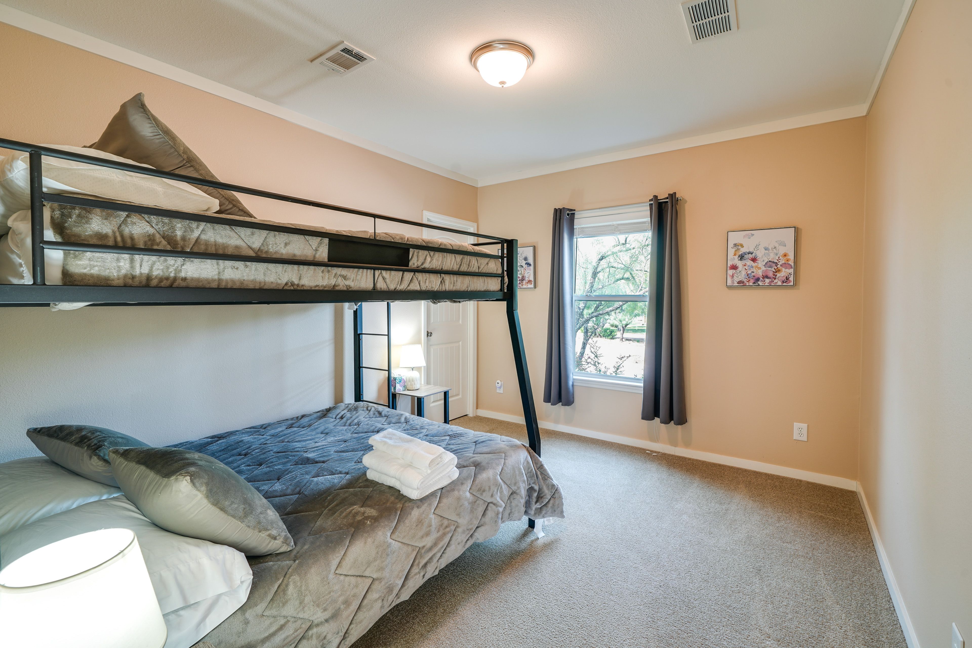 Bedroom 2 | Full/Queen Bunk Bed