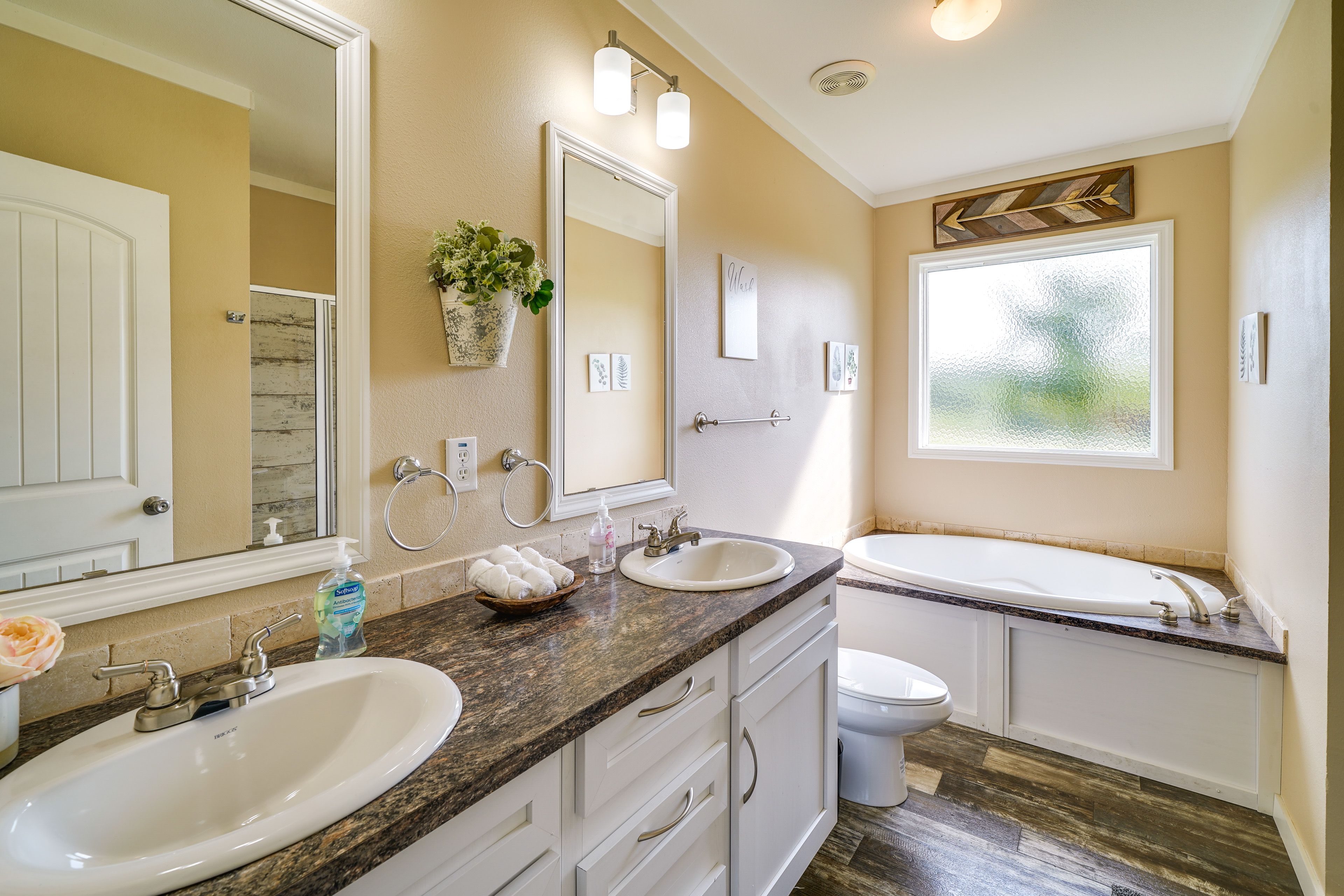 Bathroom | Complimentary Toiletries