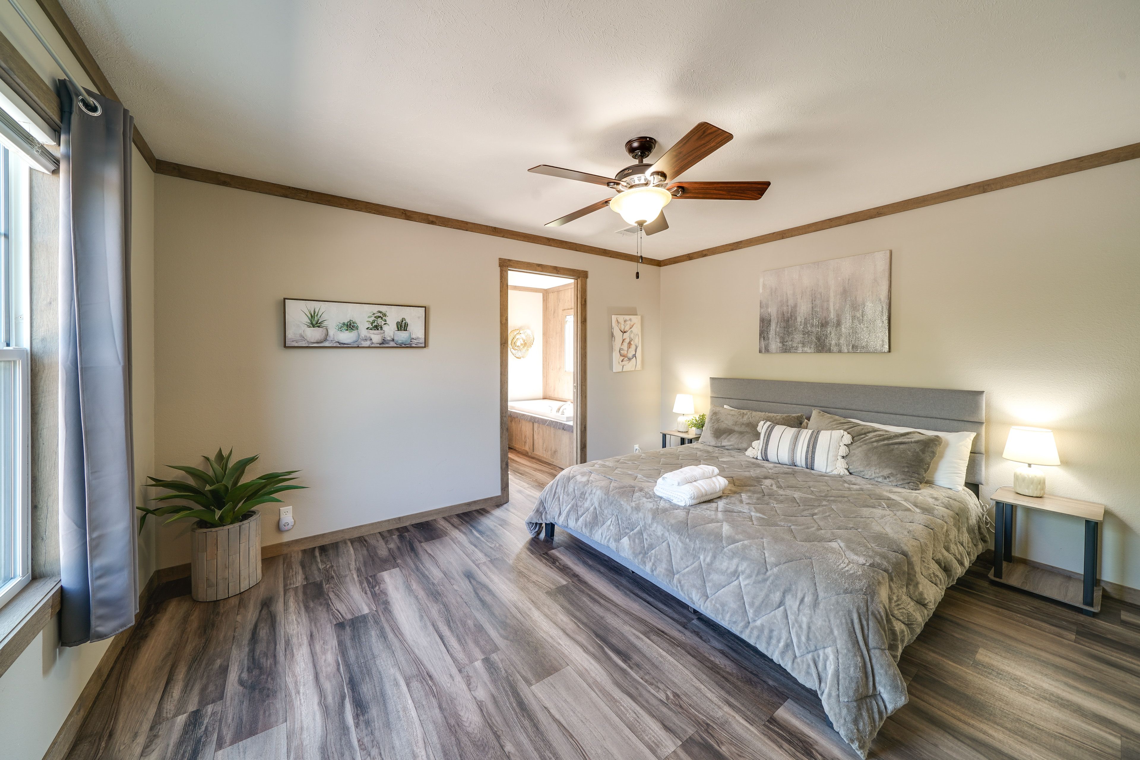 Bedroom 1 | King Bed | Linens Provided