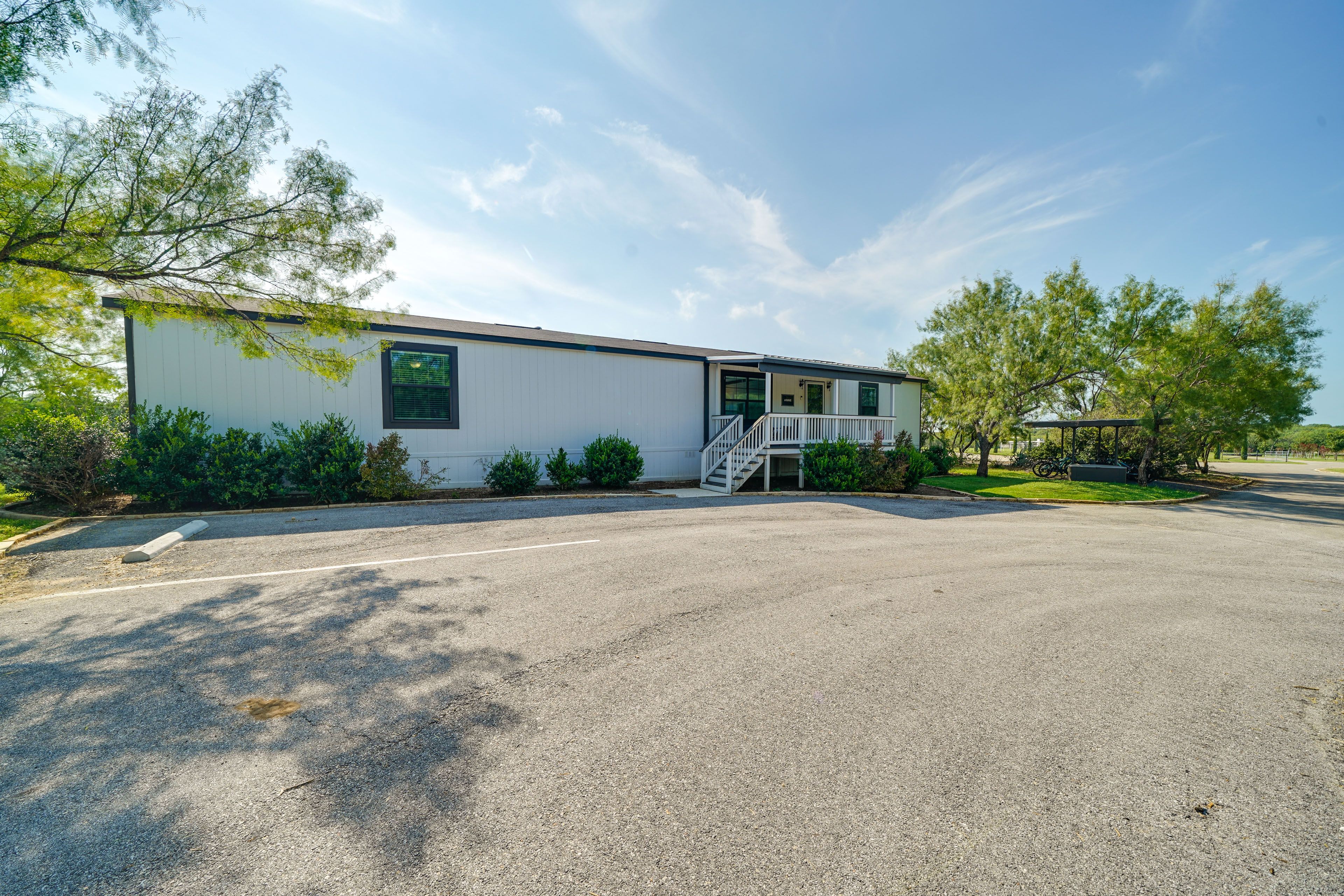 Exterior | Parking | Driveway (6 Vehicles) | RV/Trailer Parking On-Site