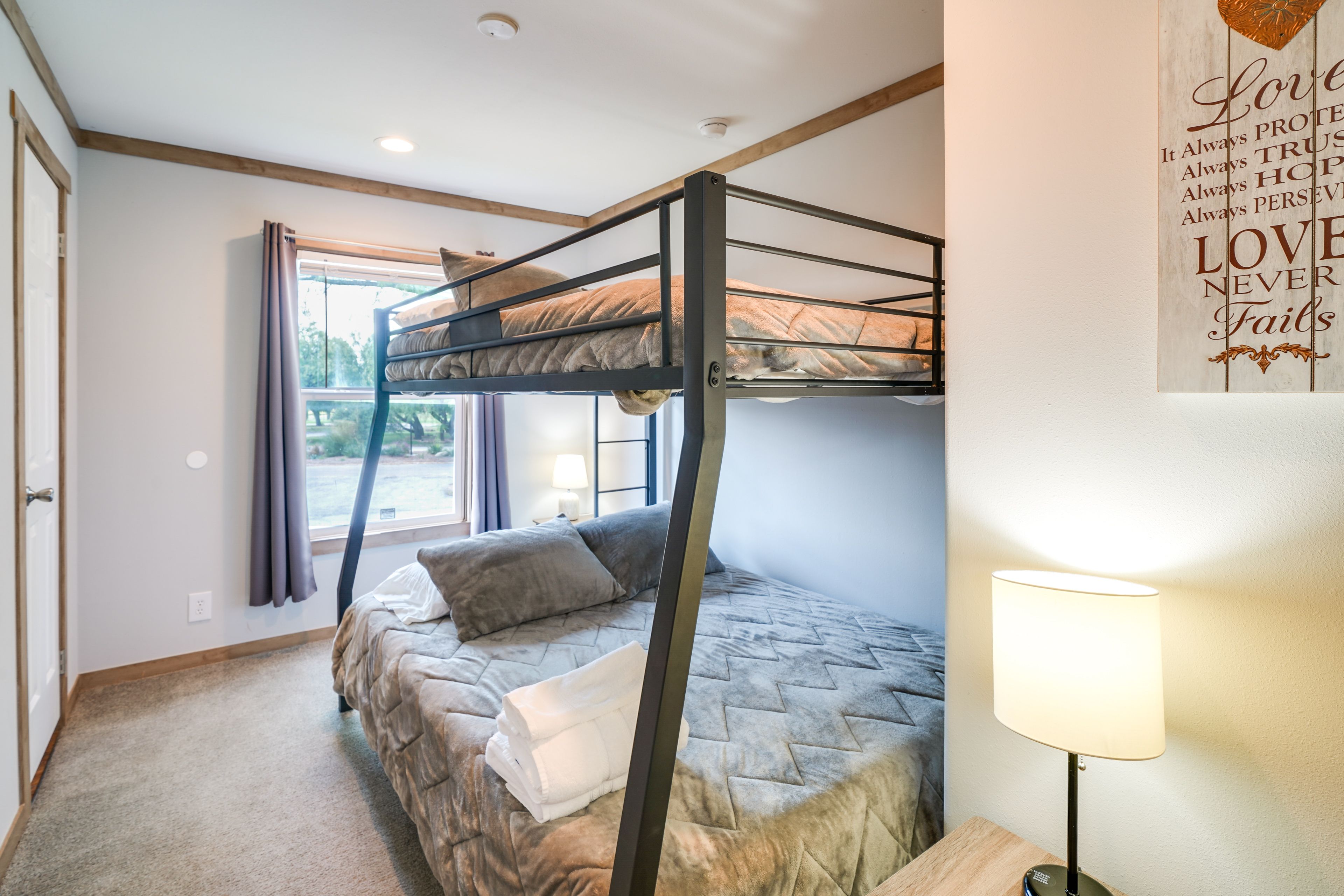 Bedroom 3 | Full/Queen Bunk Bed