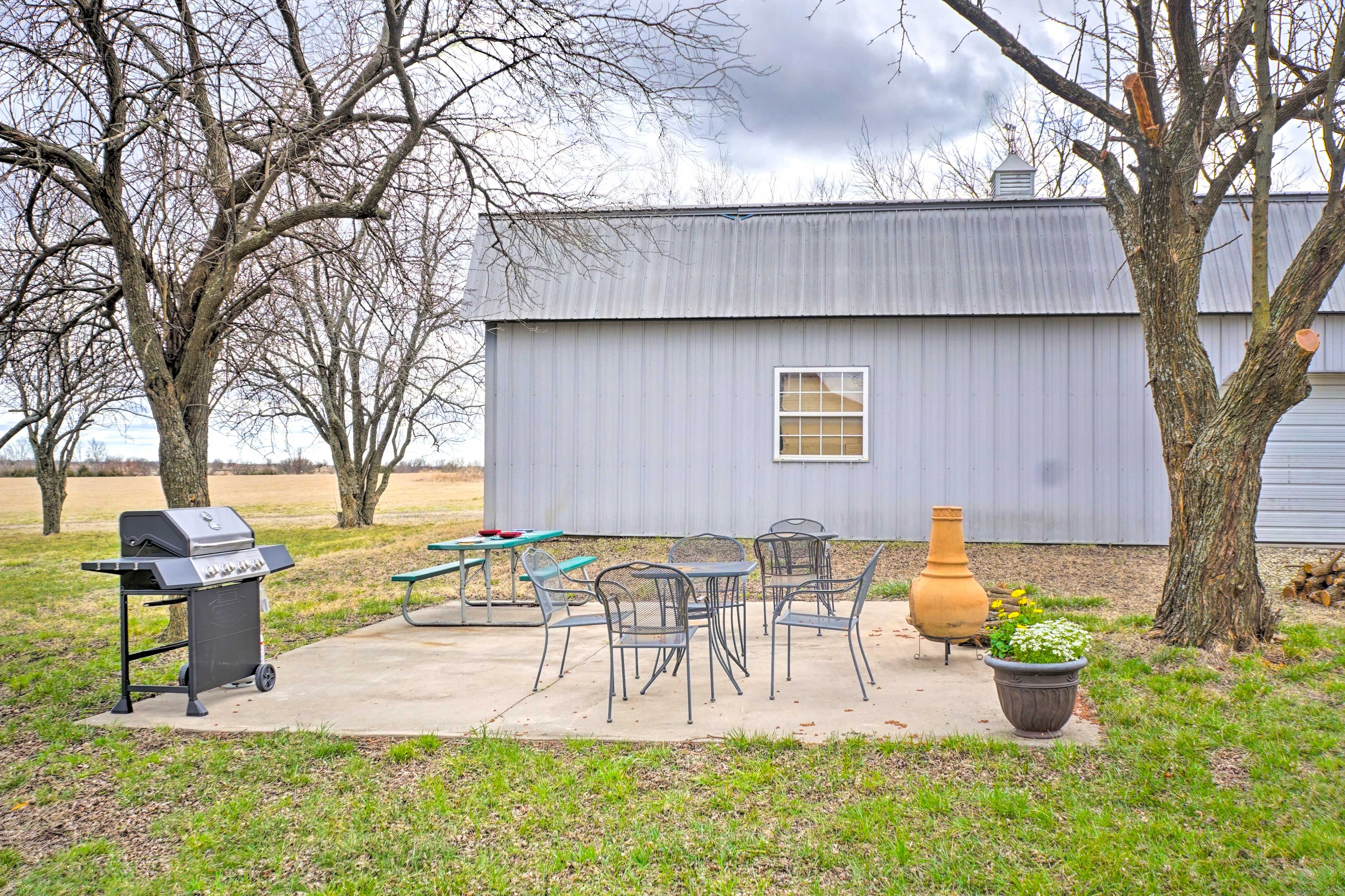 Cabin Exterior | Patio | Chiminea
