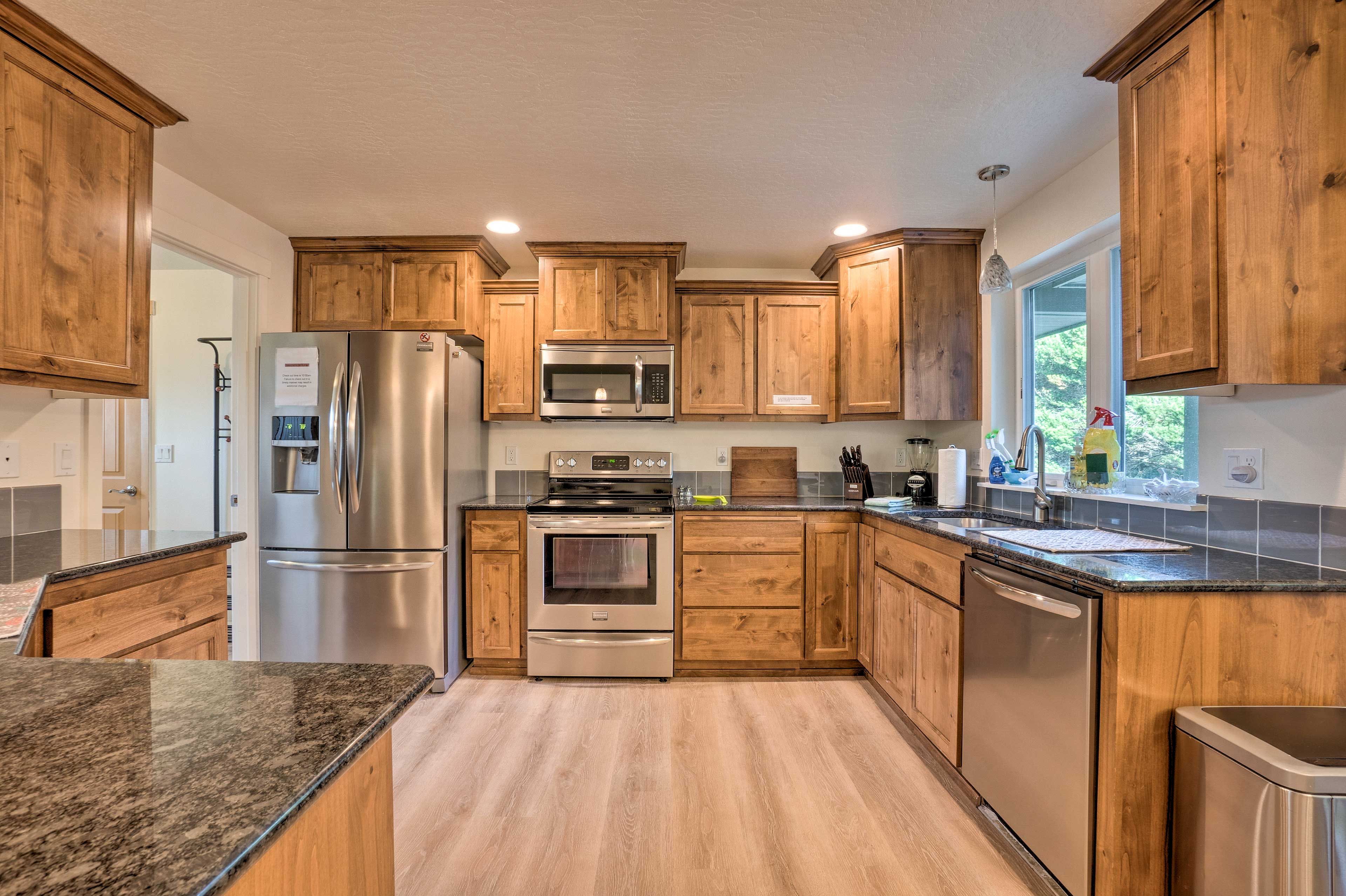 Kitchen | Fully Equipped