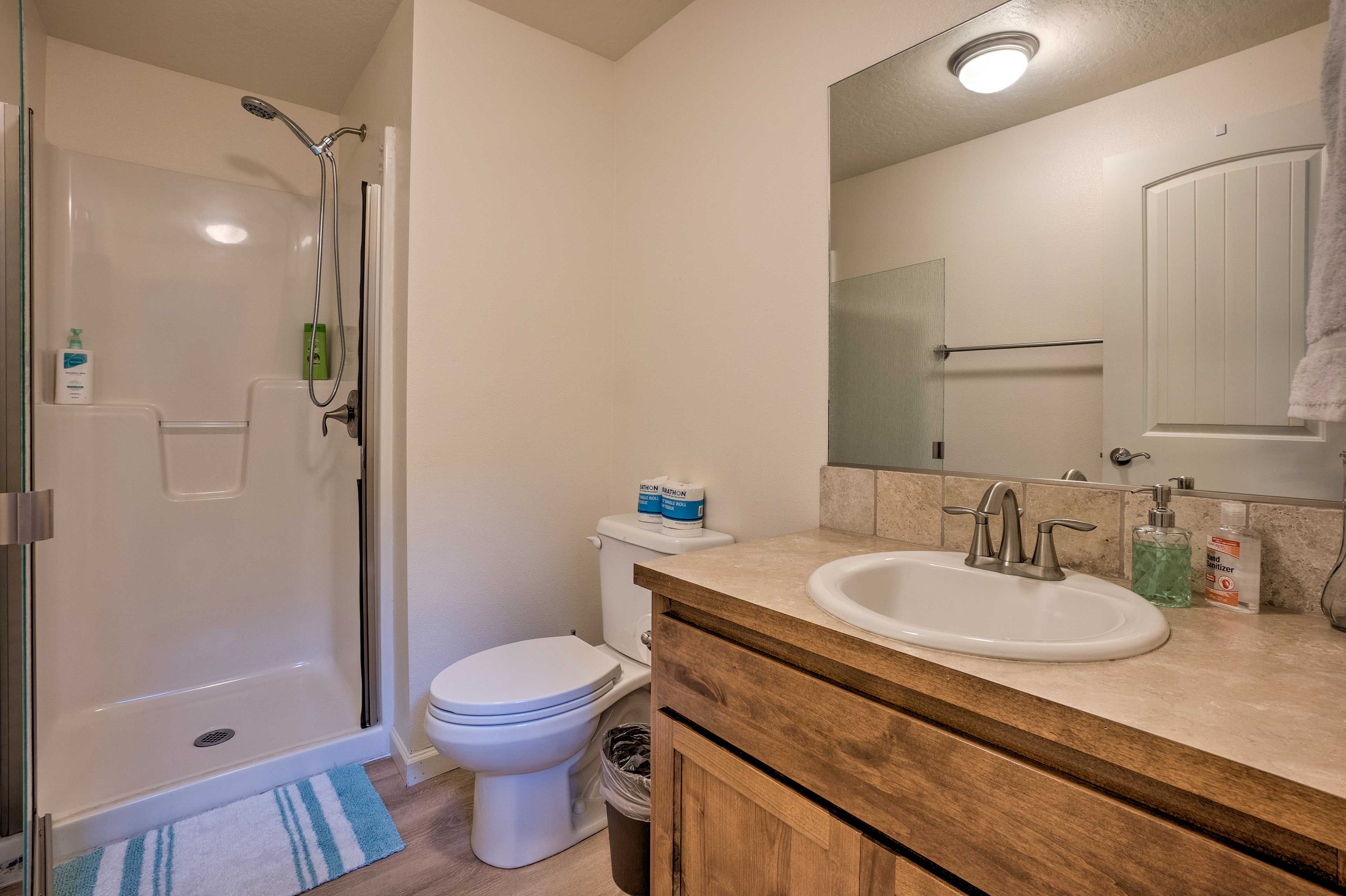 Bathroom | 2nd Floor