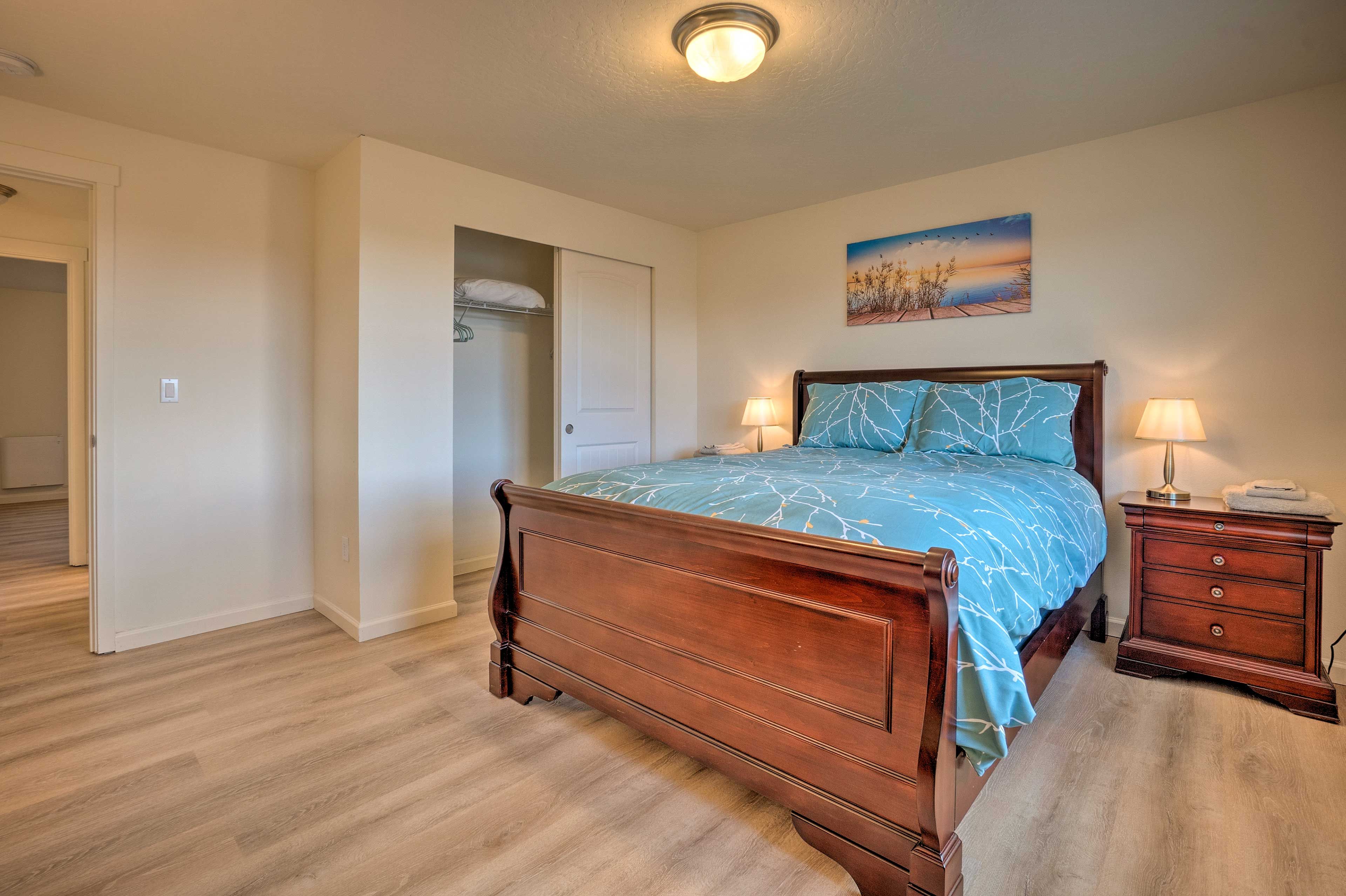 Bedroom 2 | 2nd Floor | Queen Bed