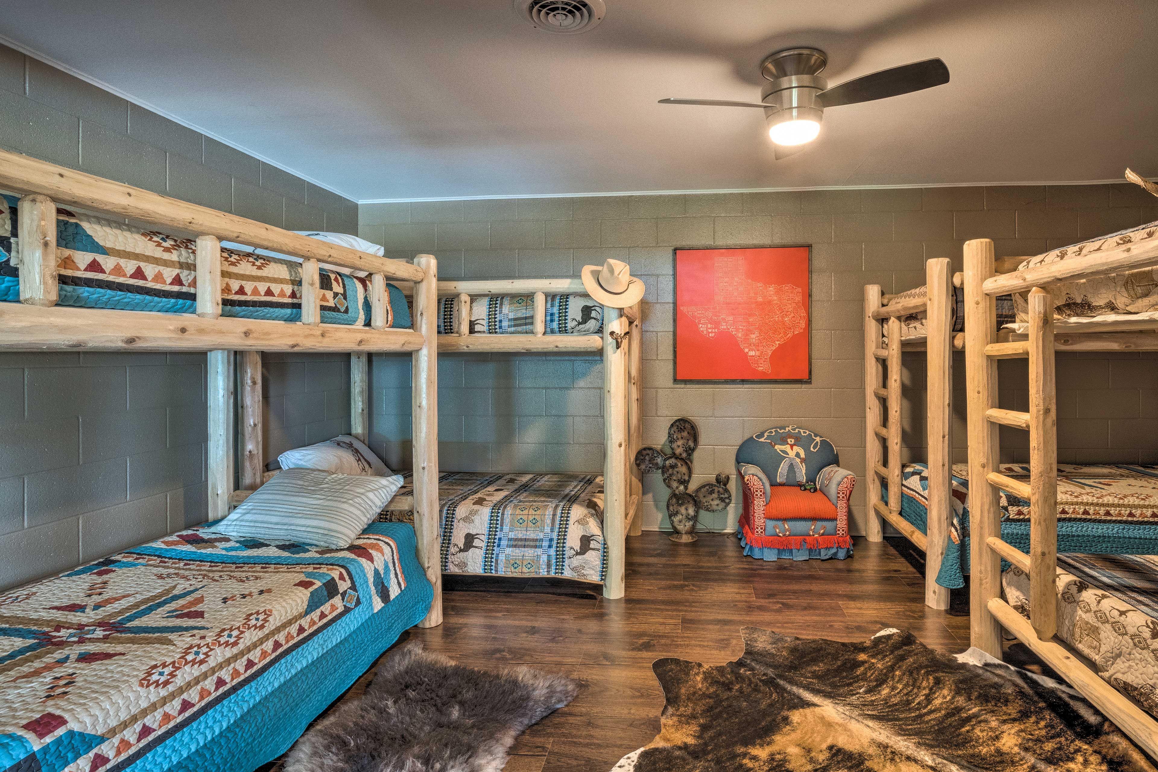 Additional Sleeping Space | 3 Twin Bunk Beds