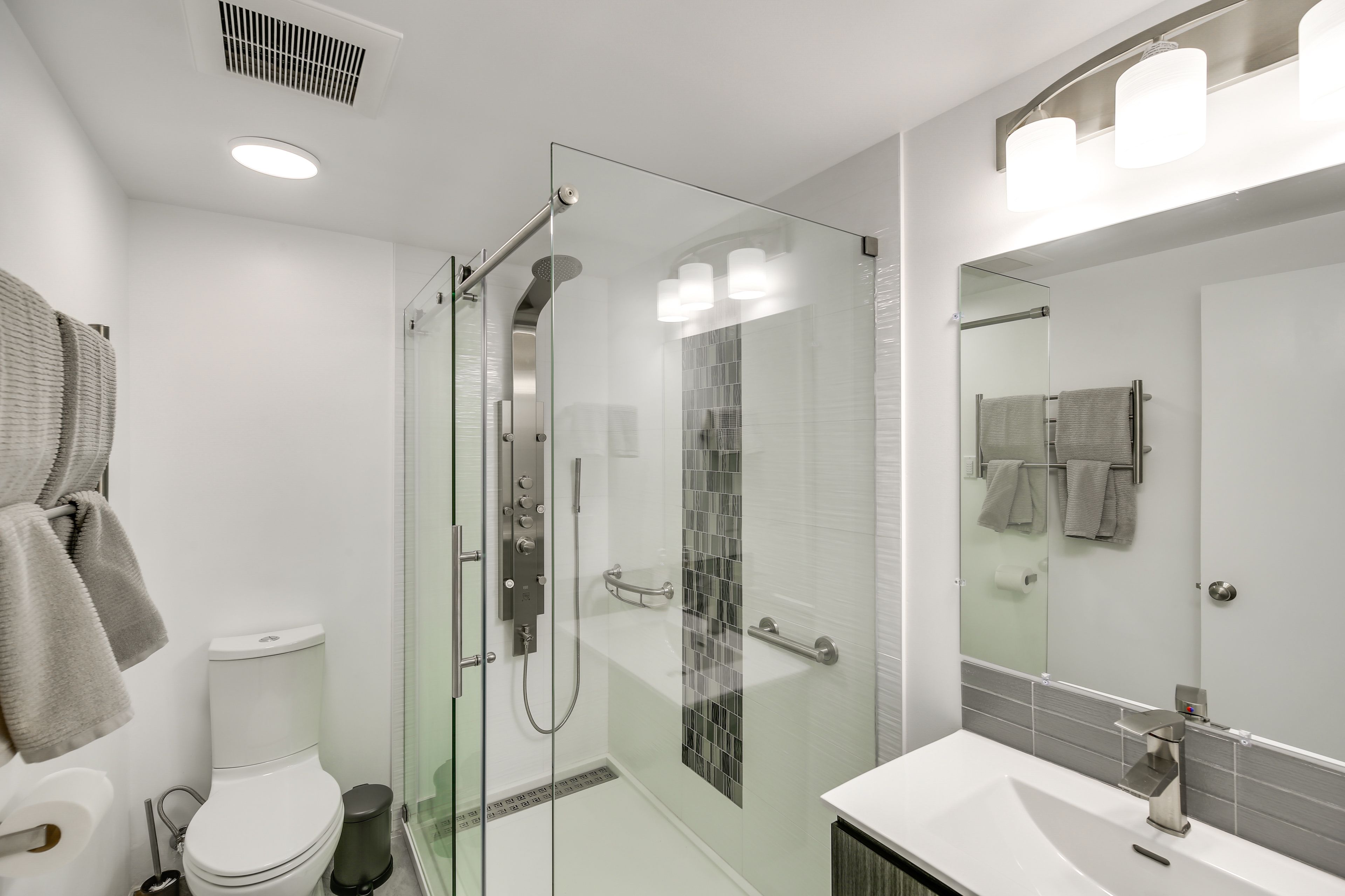 En-Suite Bath | Heated Floors | Towel Warmers | Grab Rails | Toiletries