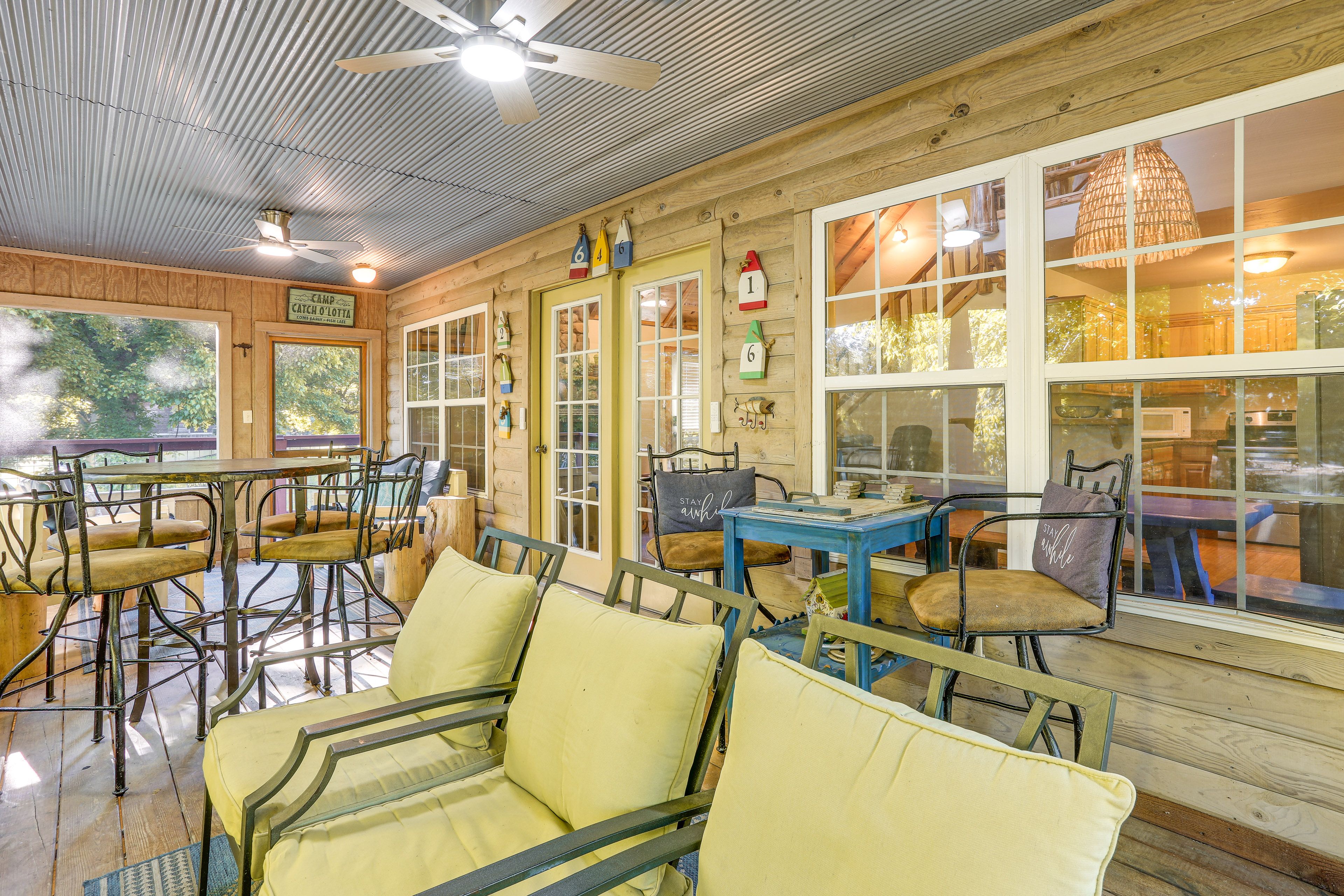 Melbourne Vacation Rental | 4BR | 3BA | 1,658 Sq Ft | 5 Steps Up to Enter