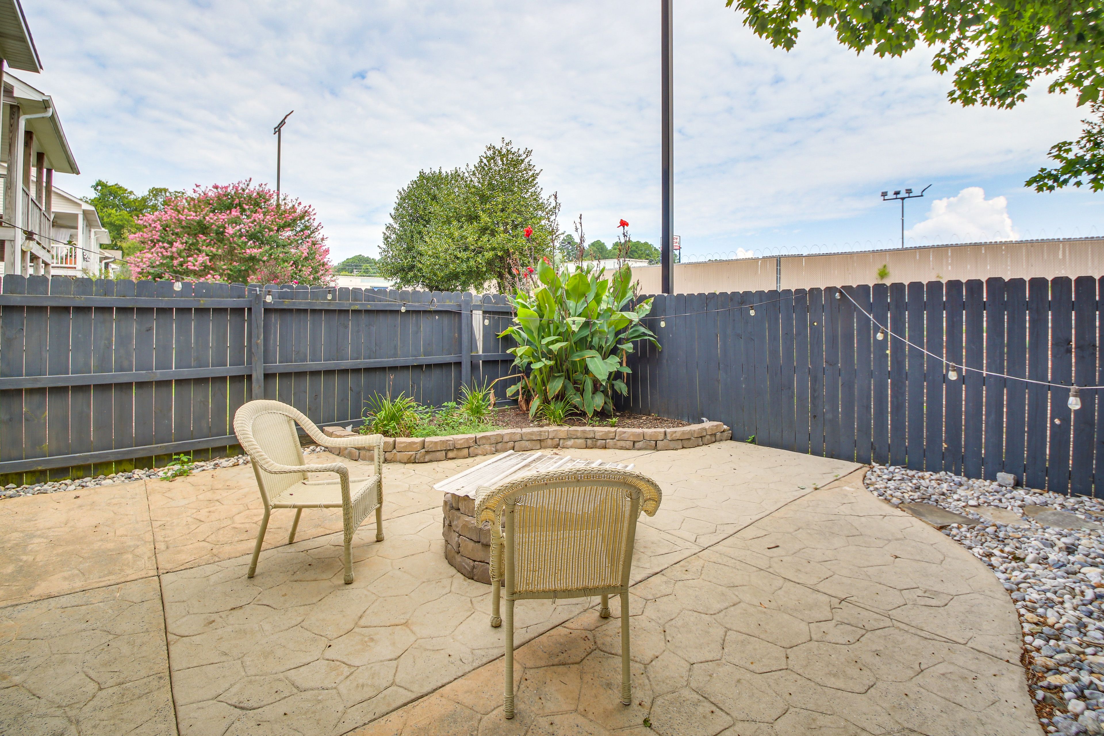 Patio | Outdoor Seating | Fire Pit