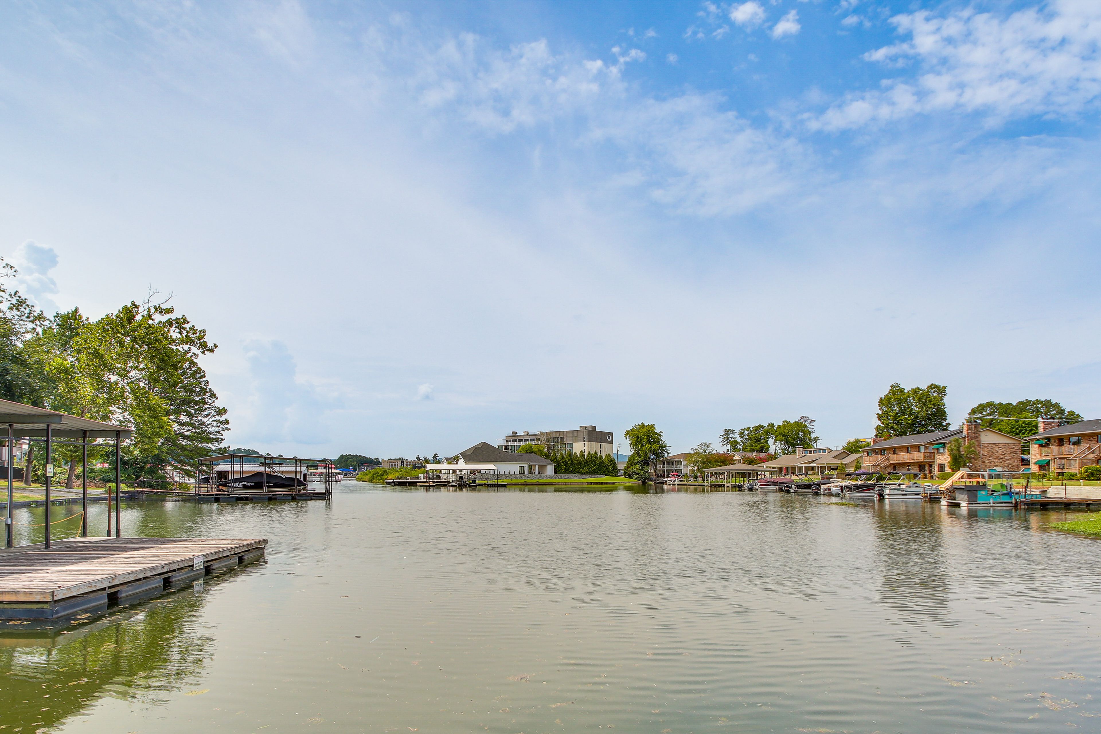 Lake Hamilton (Across Street)