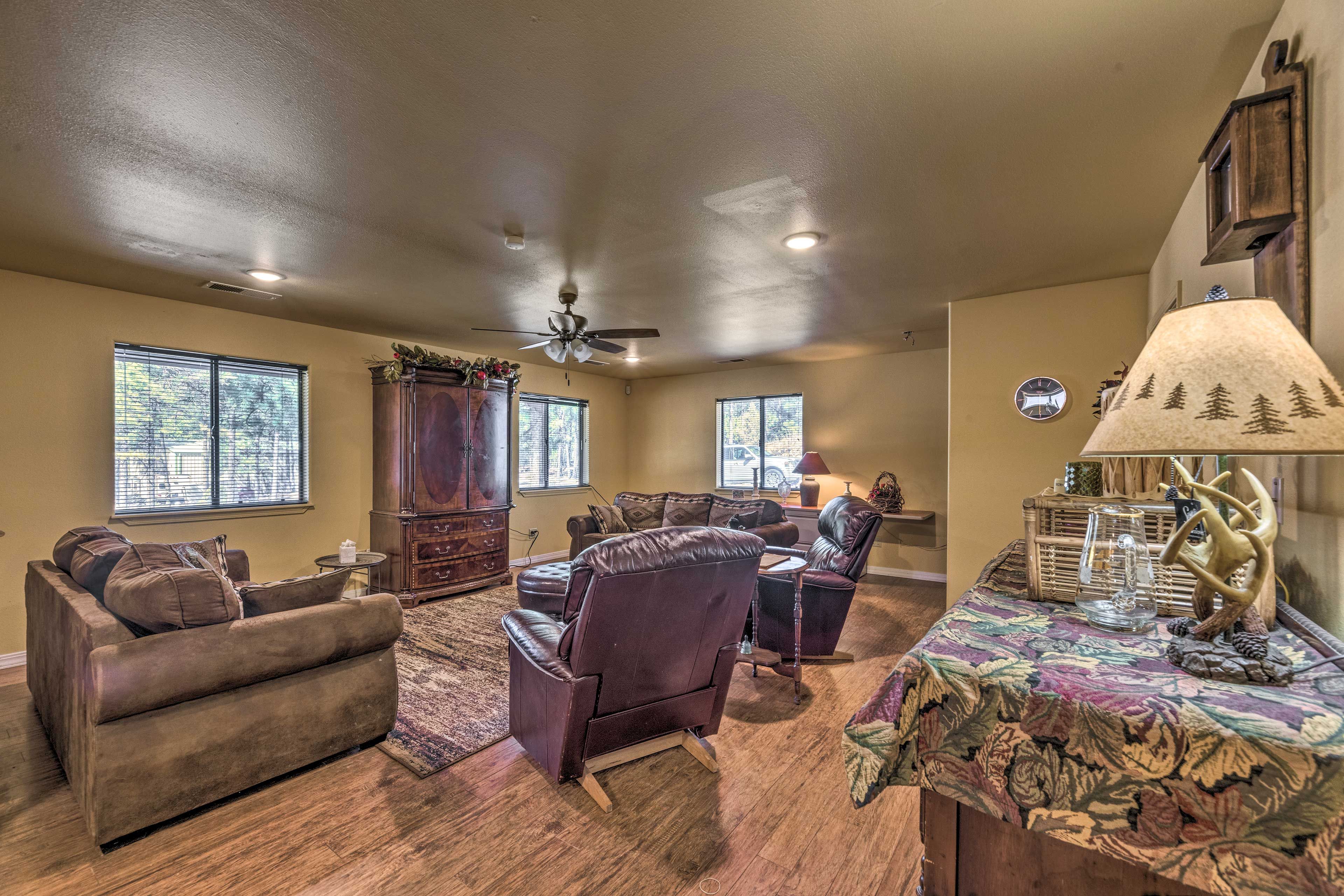 Living Room | Free WiFi
