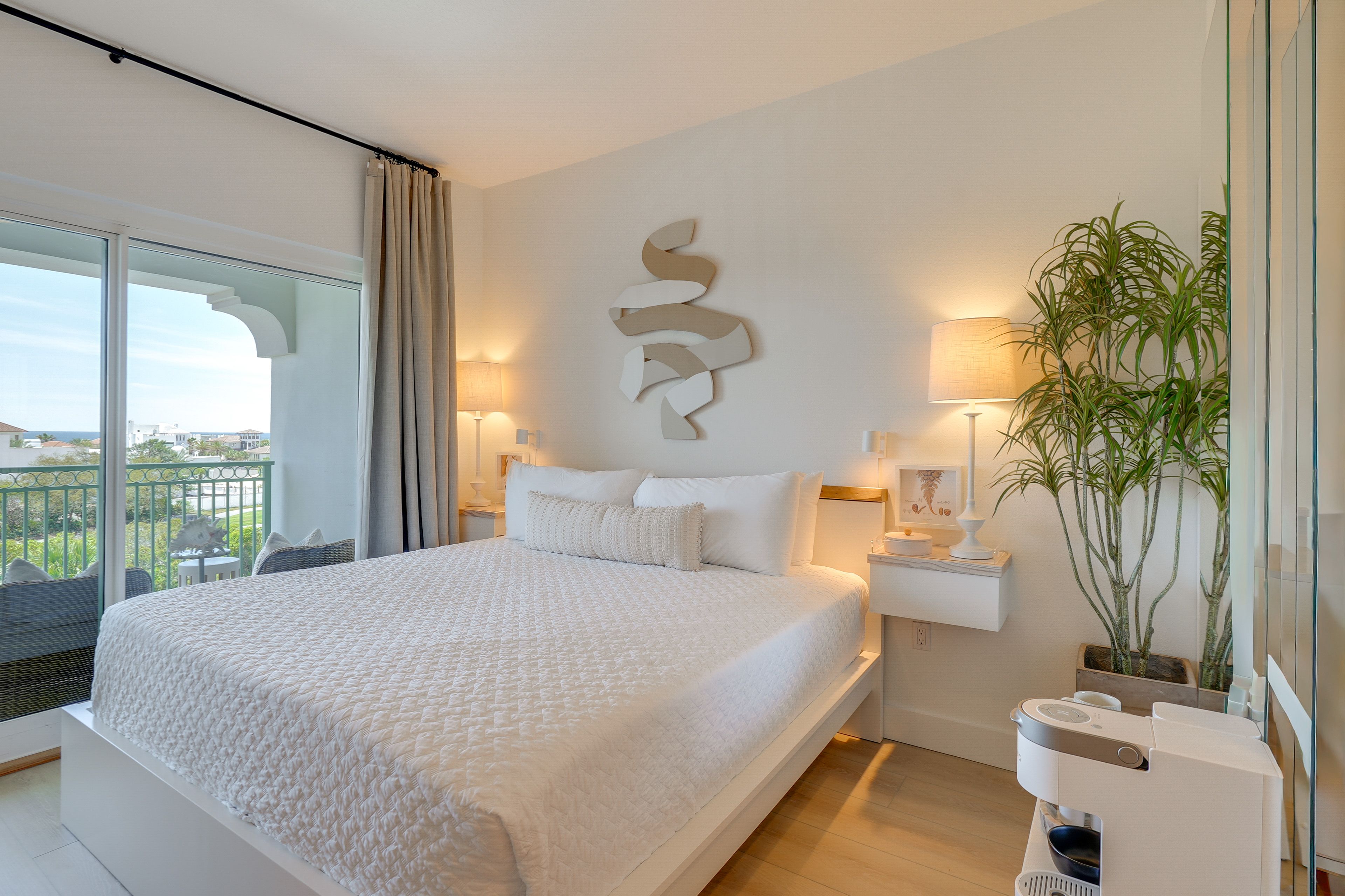 Studio | King Bed