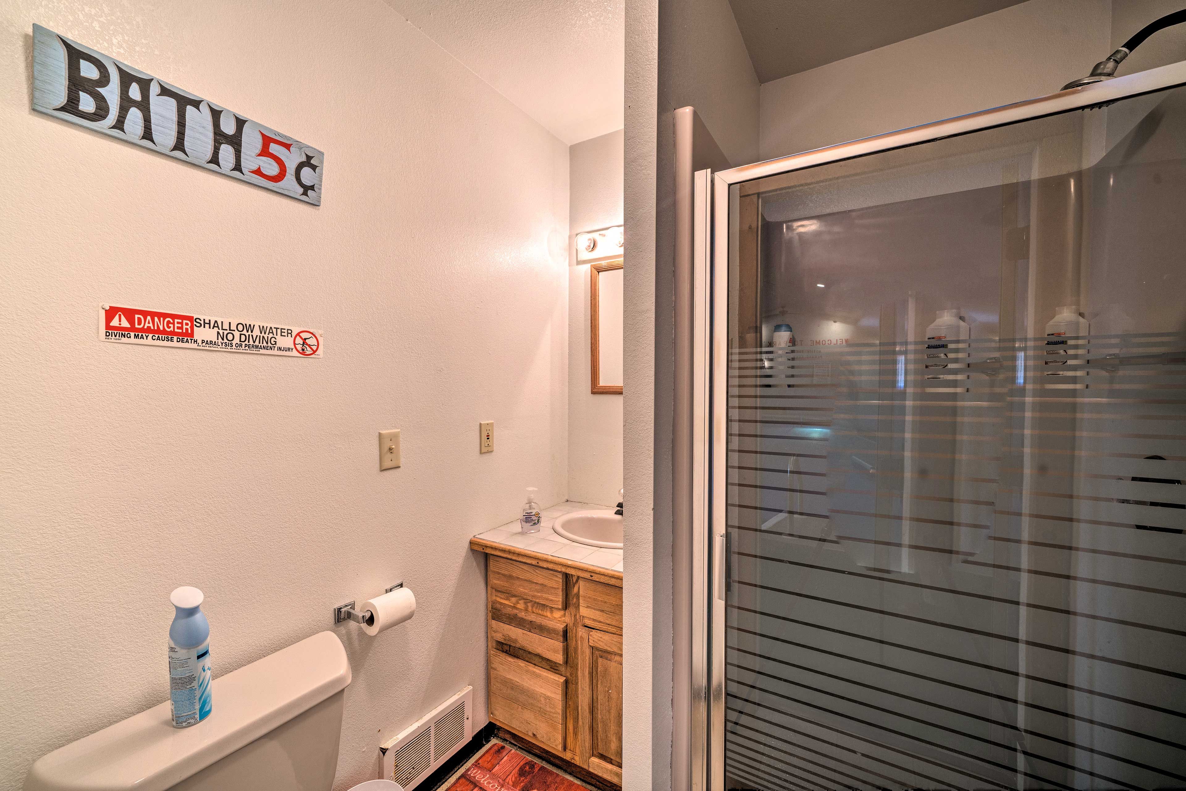 Full Bathroom