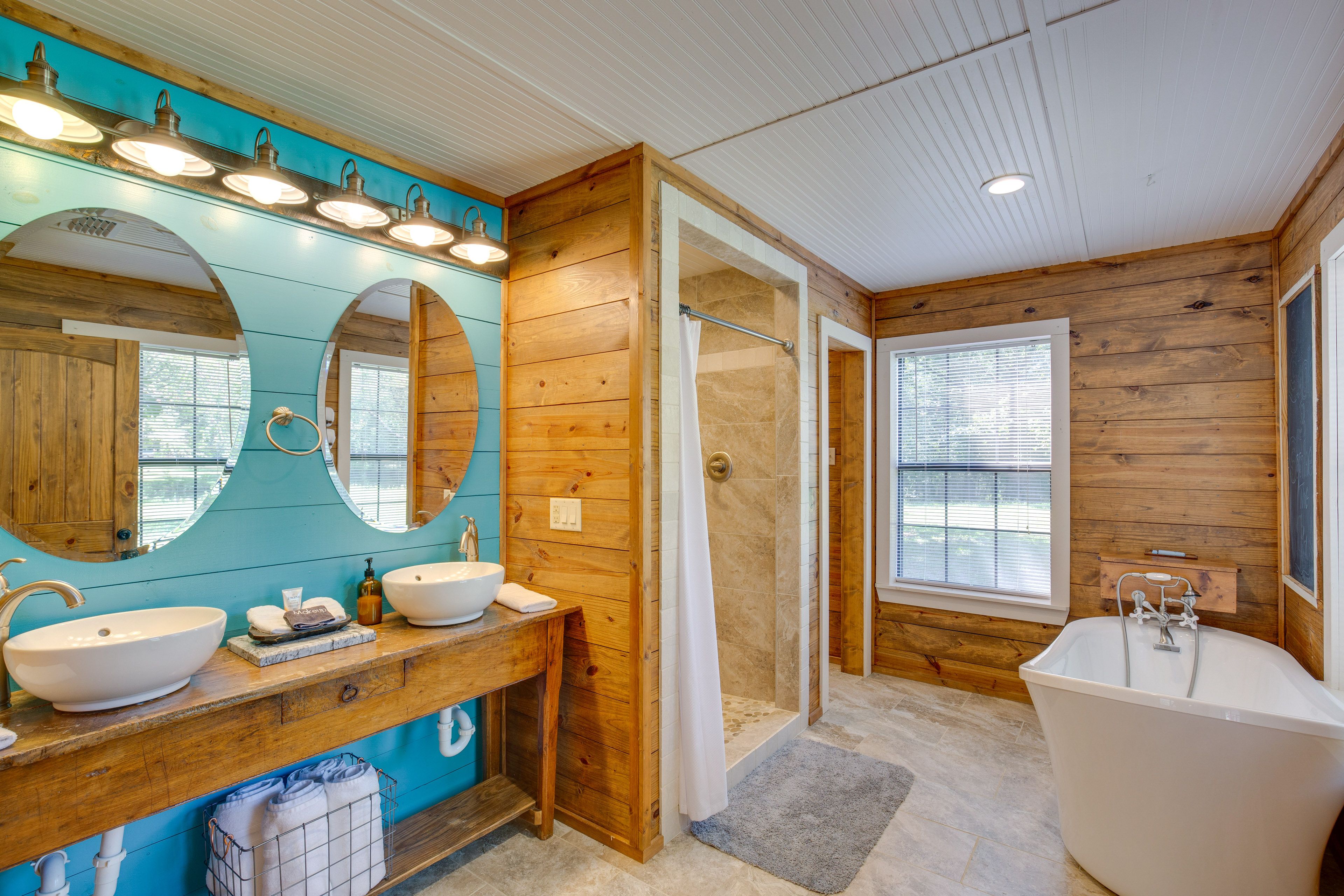 En-Suite Bathroom | Complimentary Toiletries