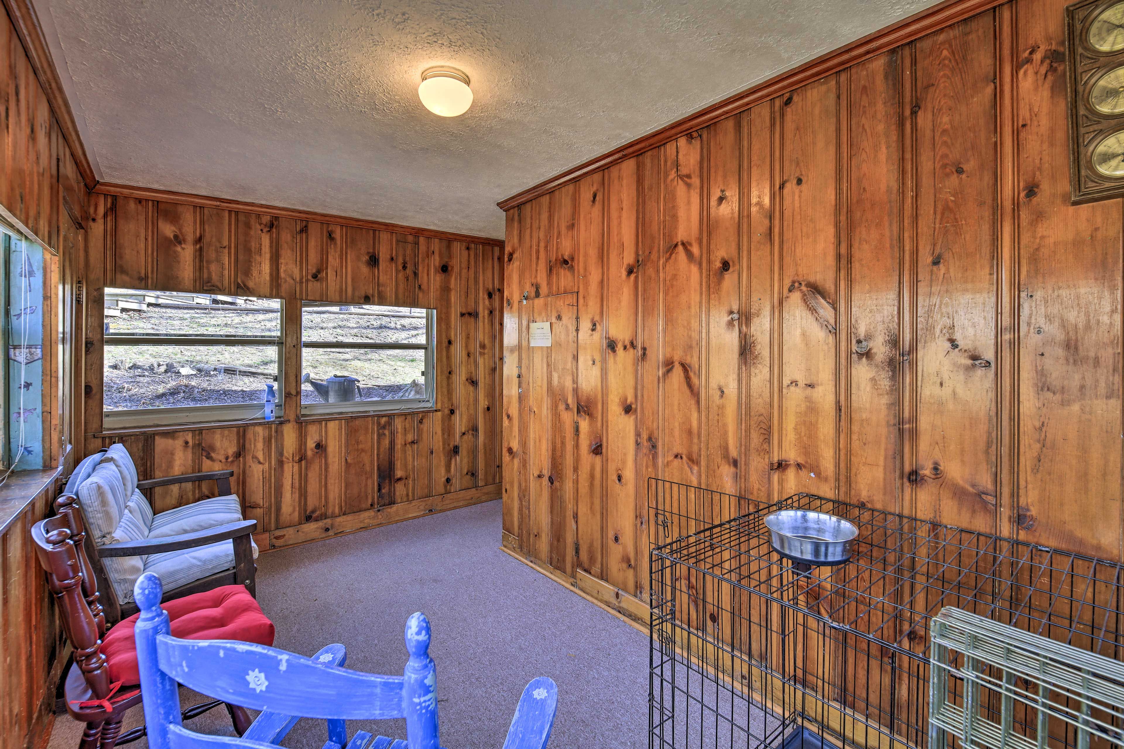 Sunroom | Dog Crate Provided | 1st Floor