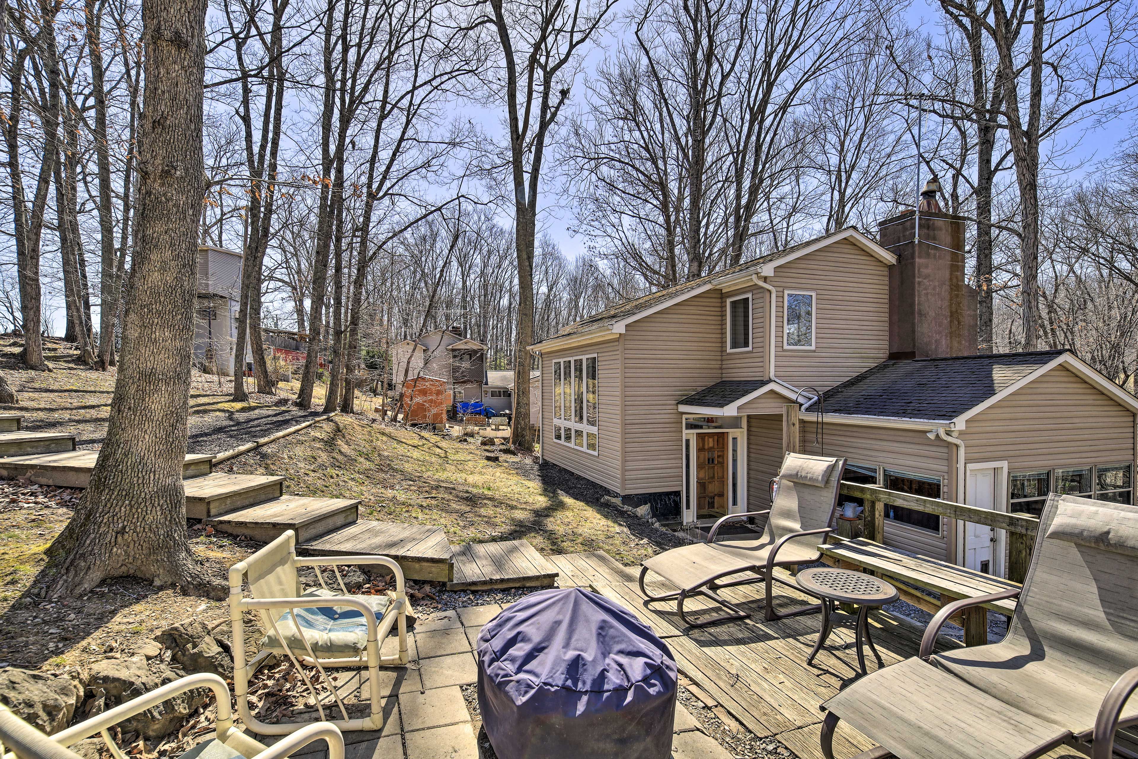 Furnished Patio | Fire Pit | Multi-Level Home