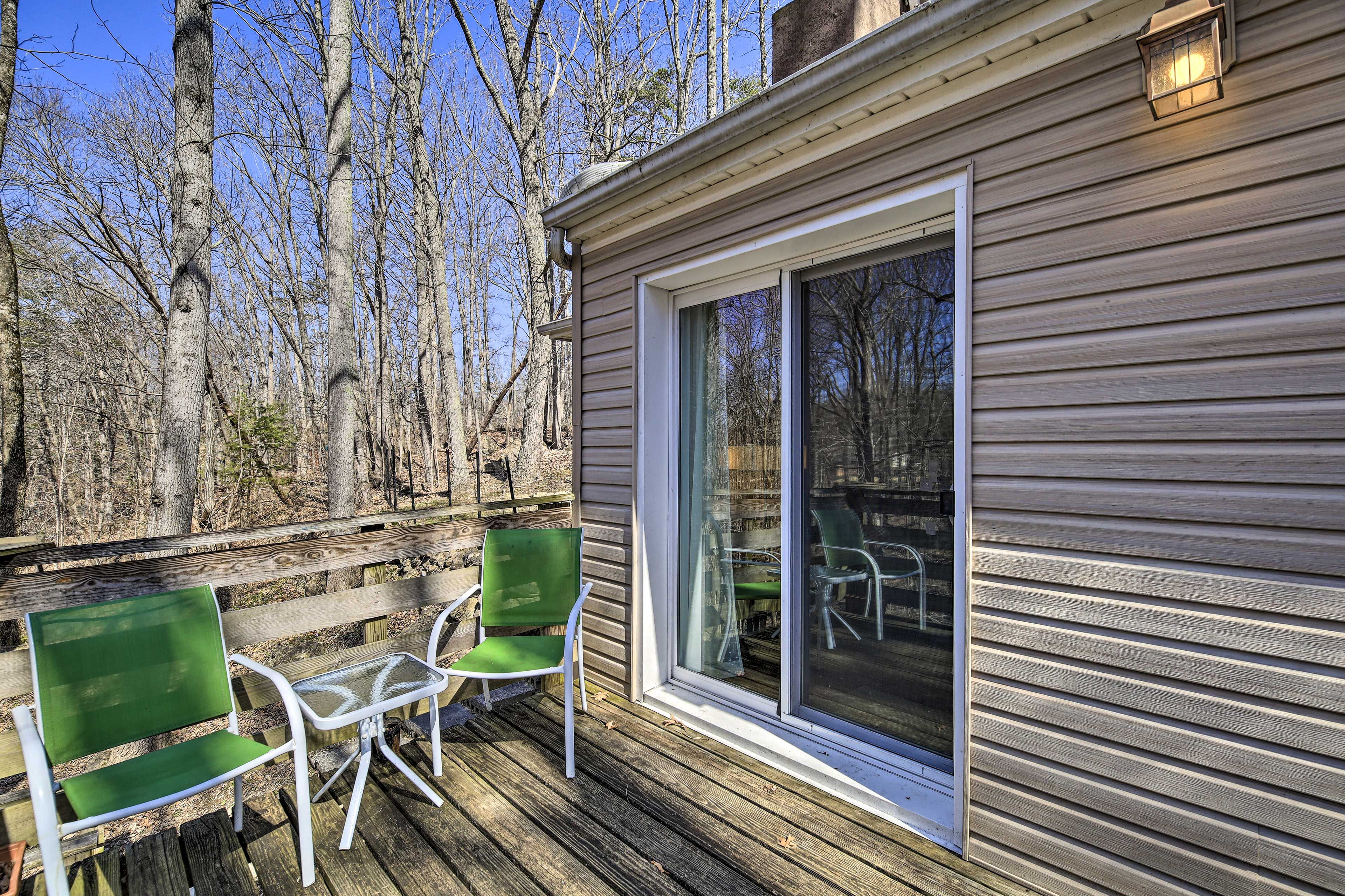 Deck | Furnished