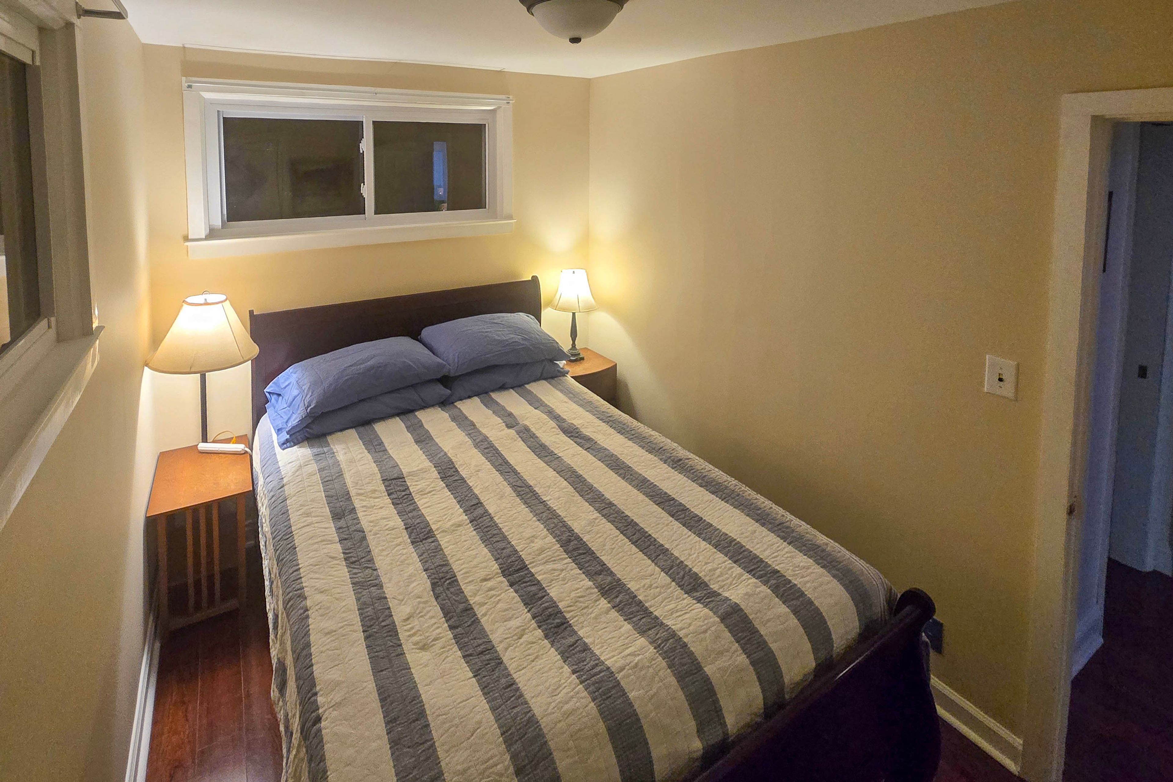 Bedroom 2 | Queen Bed | 1st Floor