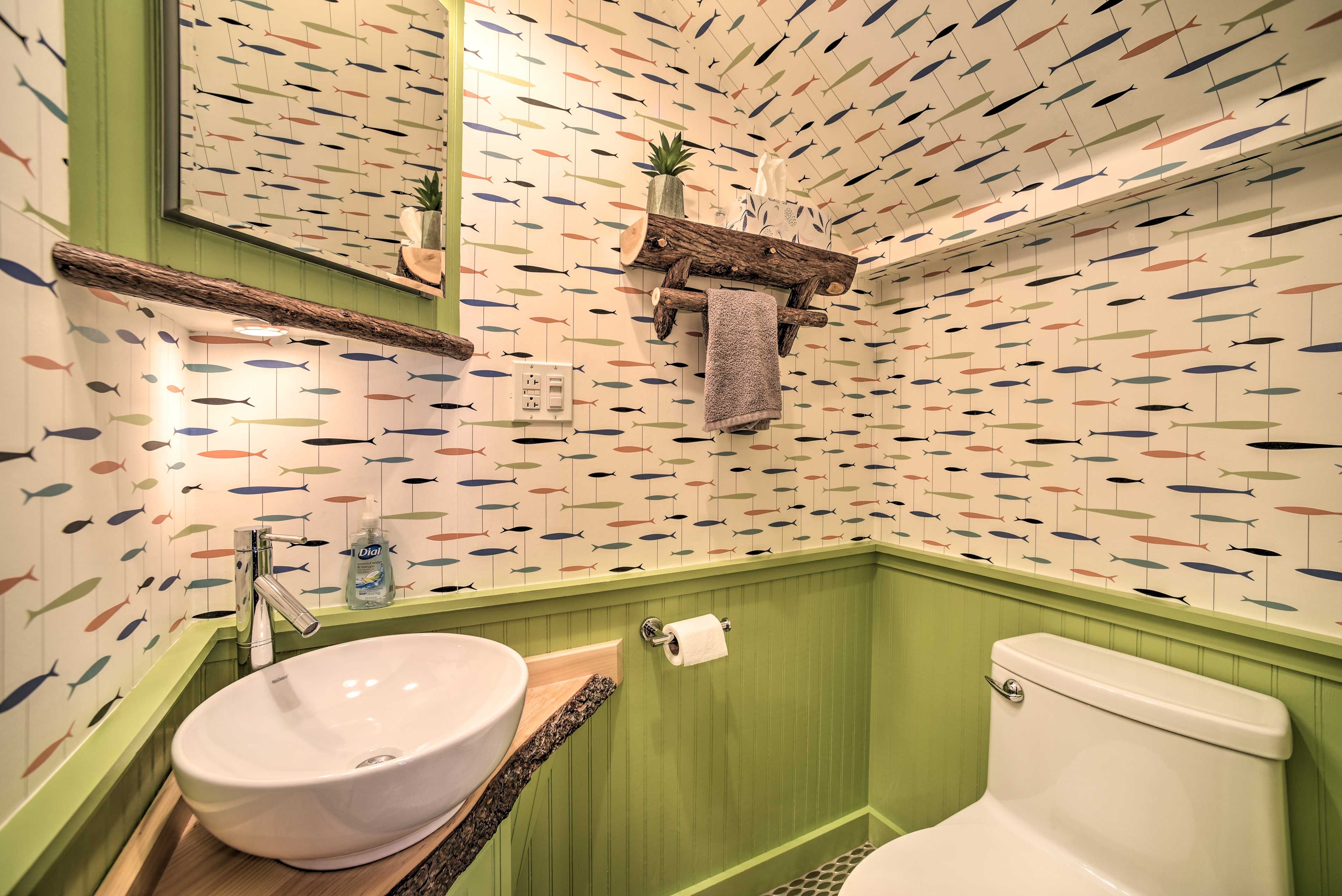 Half Bathroom | 1st Floor