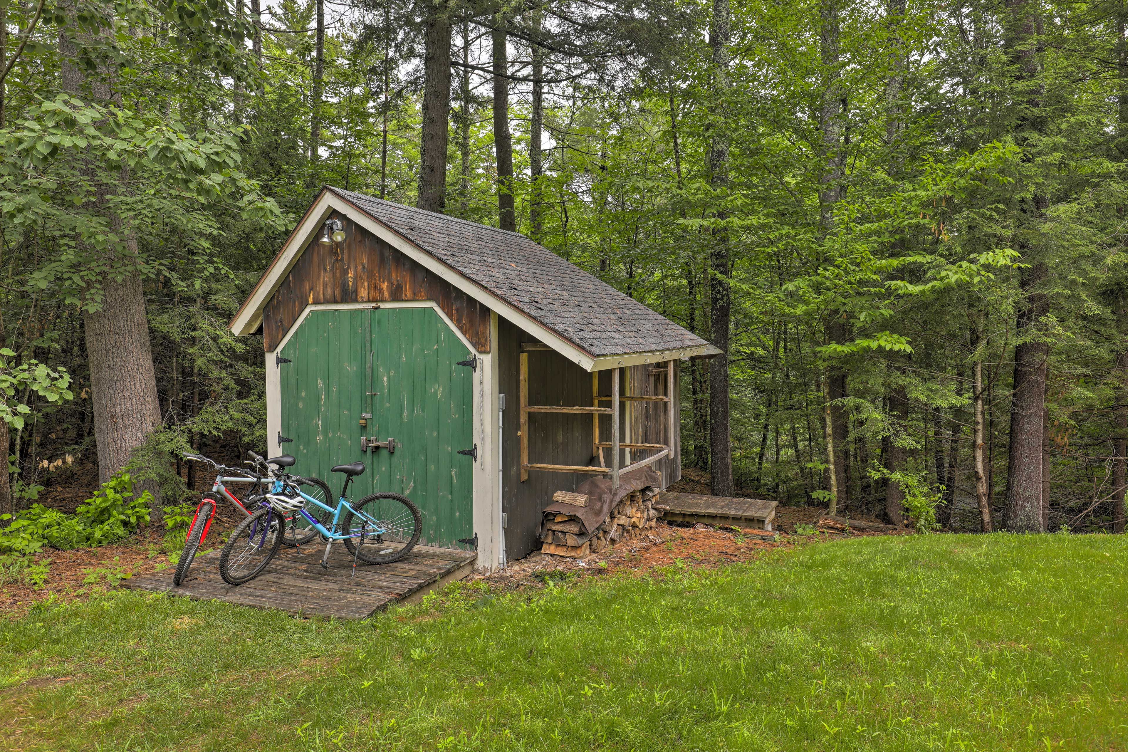 Yard | Bikes | Lawn Games | Golf Clubs