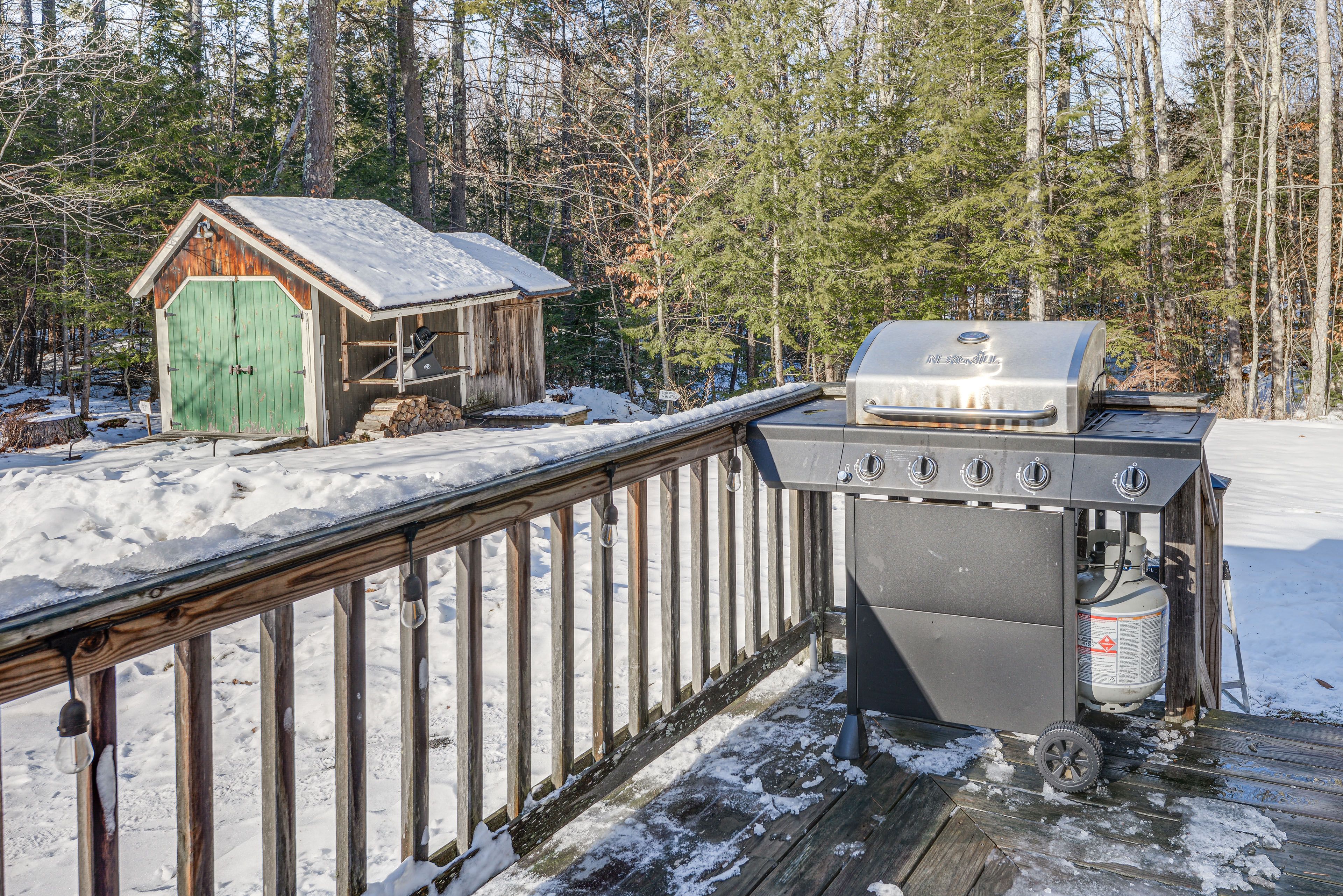 Deck | Outdoor Dining | Gas Grill