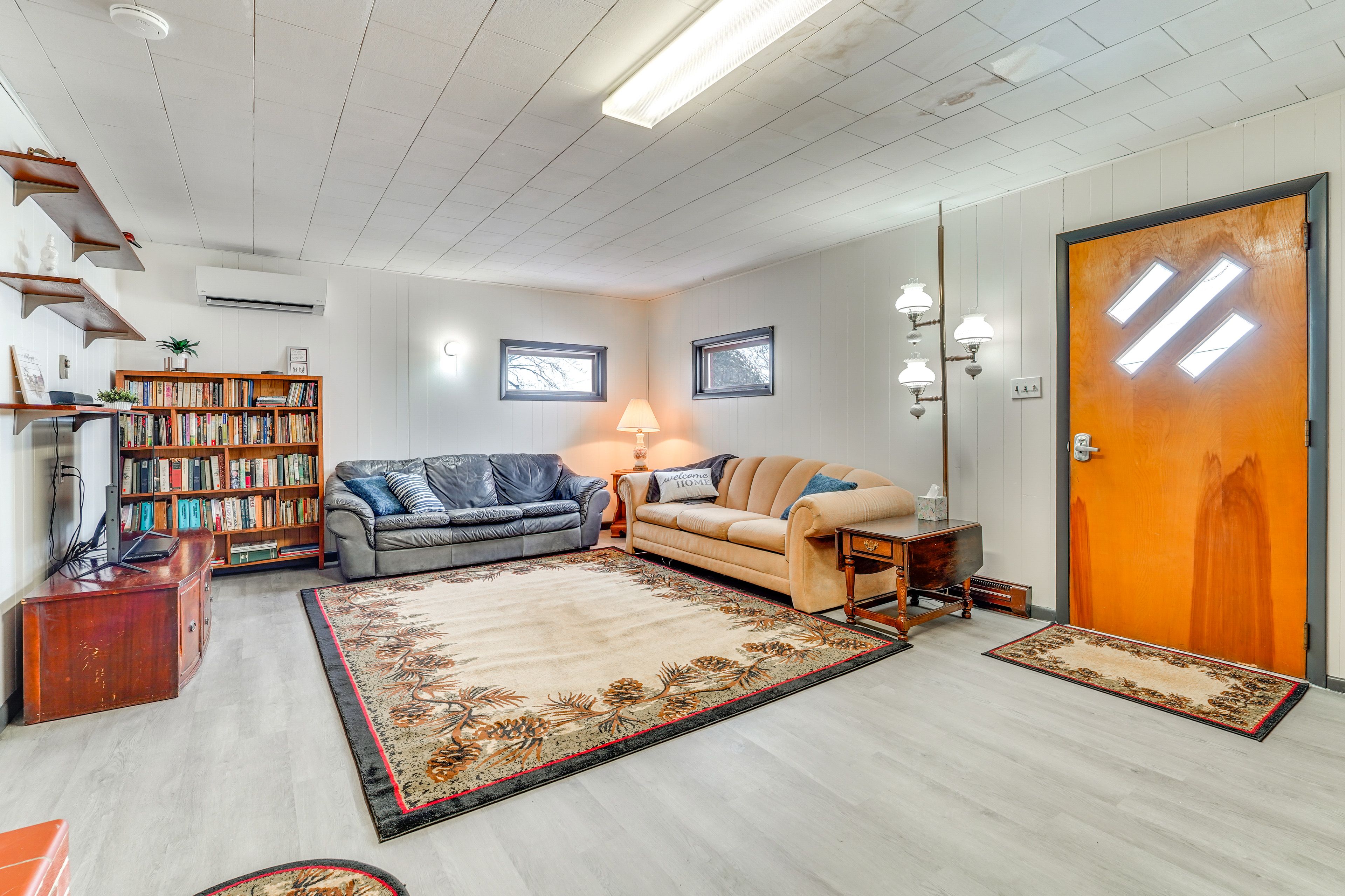 Living Room | Sleeper Sofa