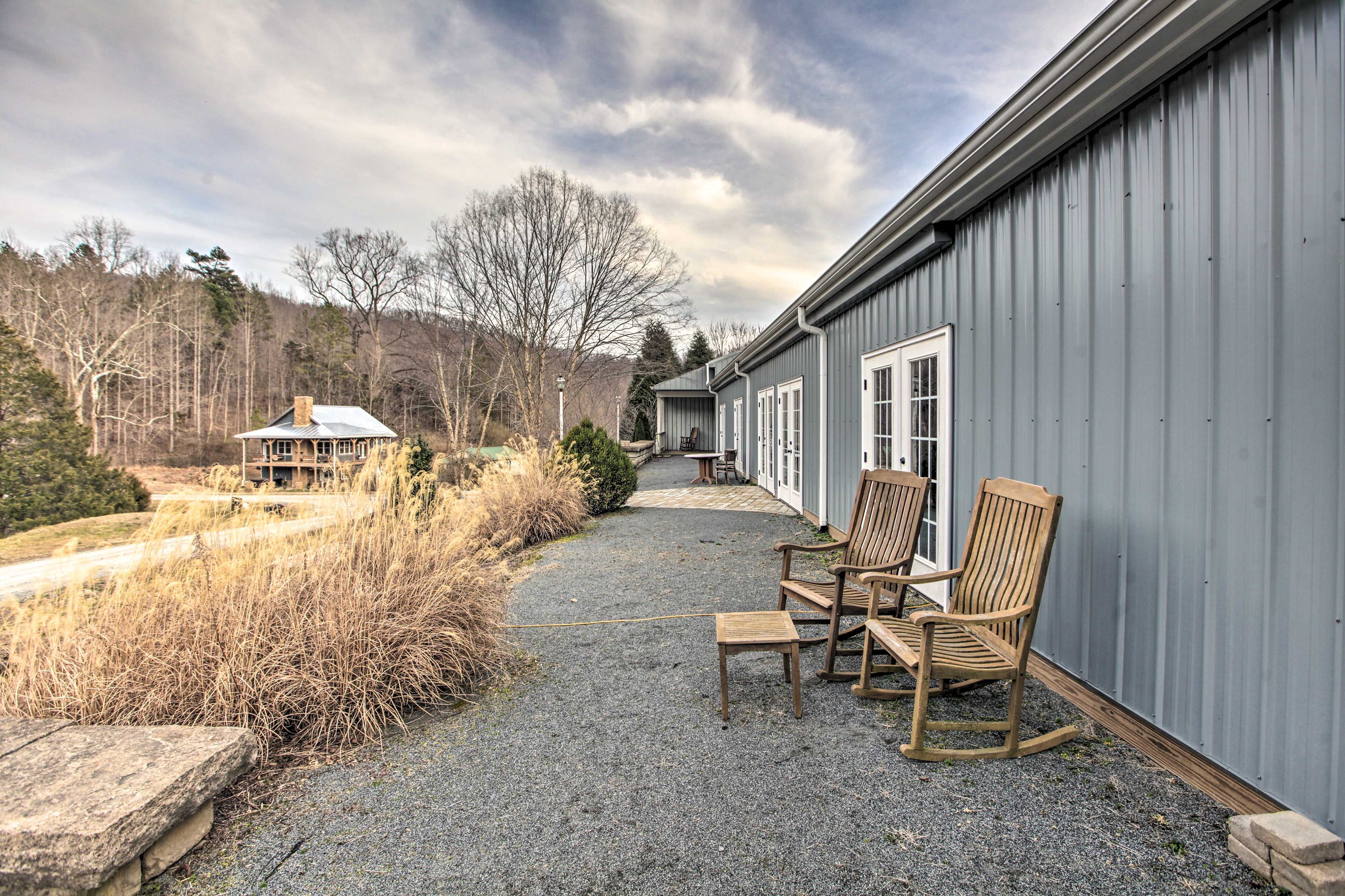 Delfosse Vineyards & Winery